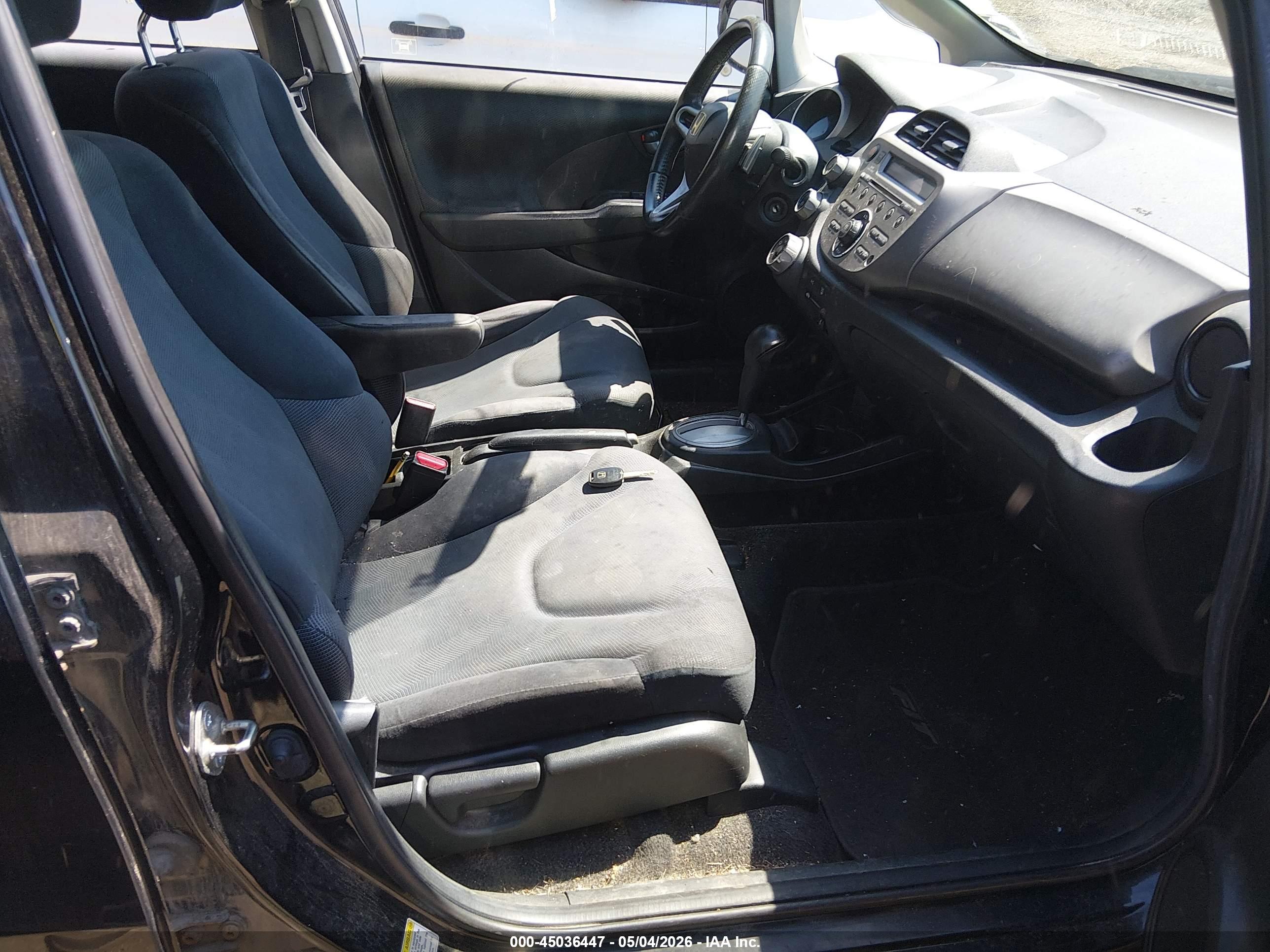 HONDA FIT image 5