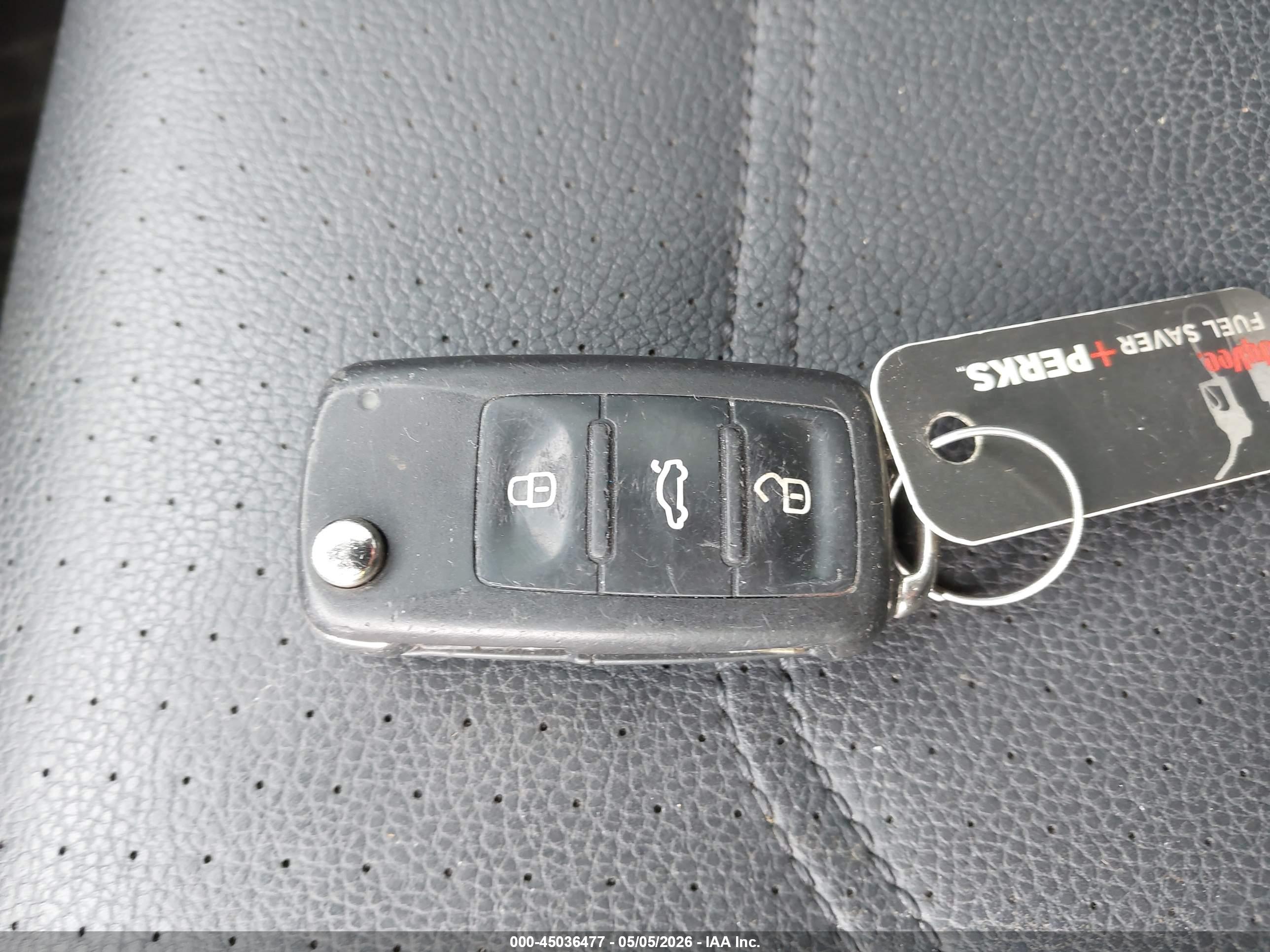 VOLKSWAGEN PASSAT image 11
