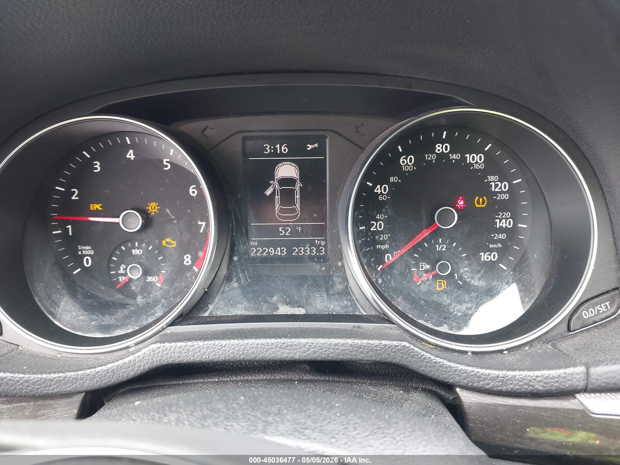 VOLKSWAGEN PASSAT image 7