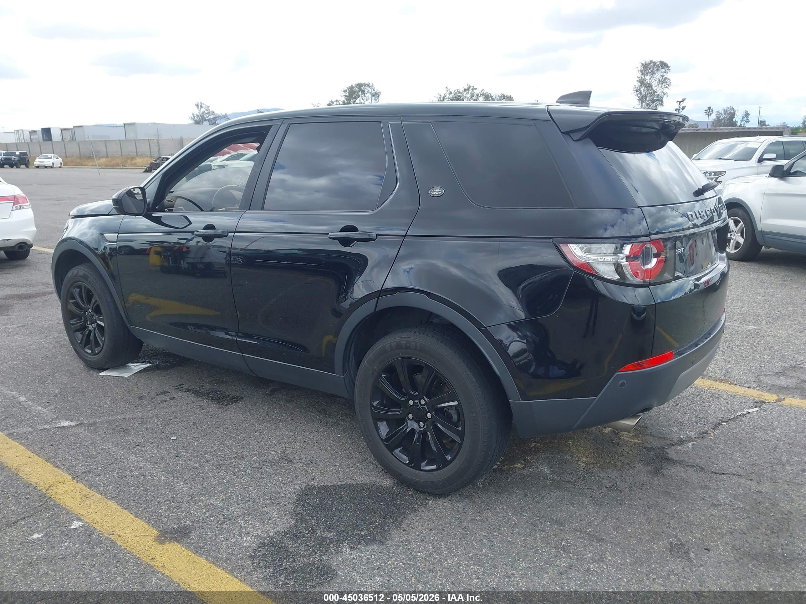 LAND ROVER image 3