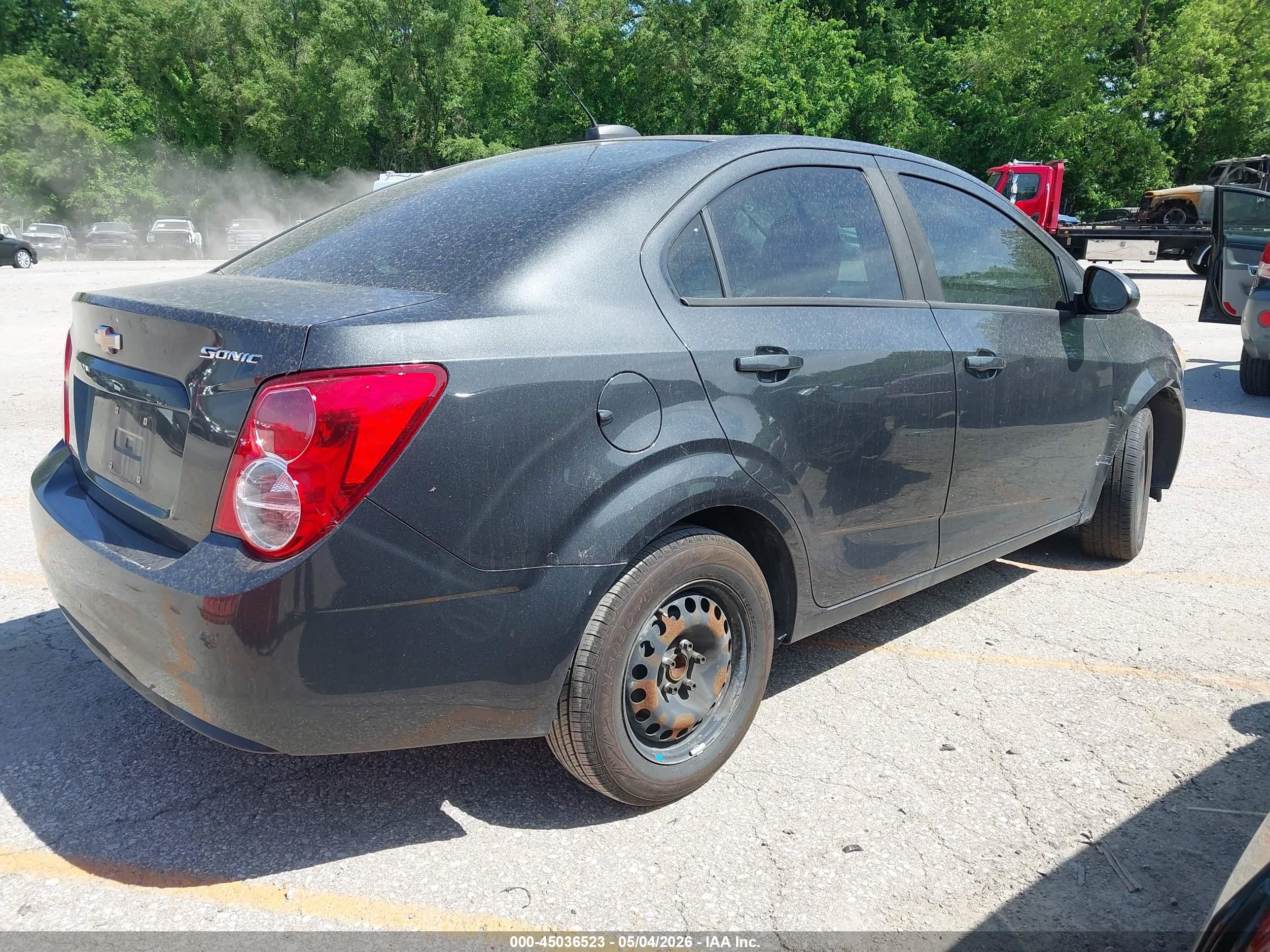 CHEVROLET SONIC image 4