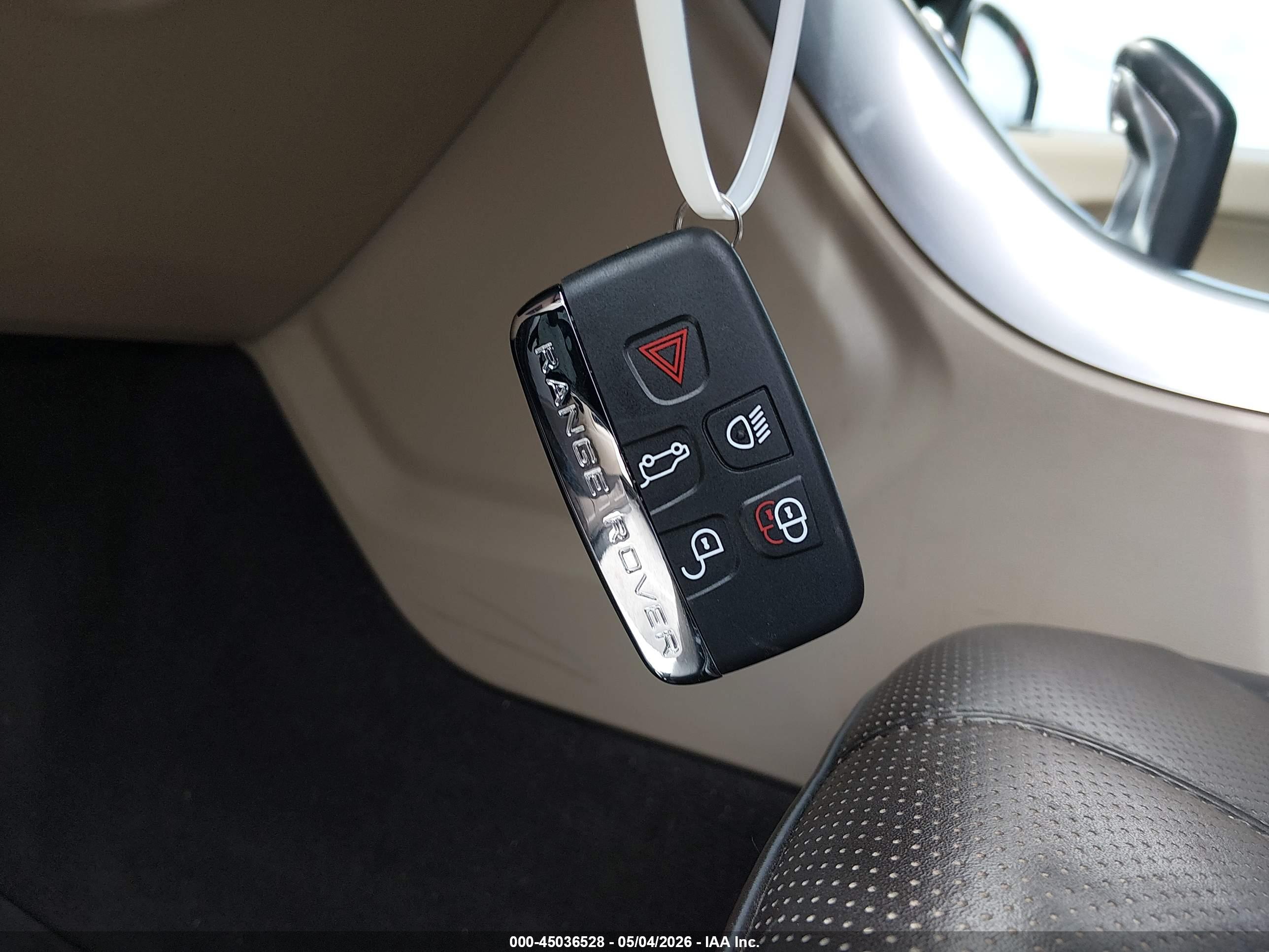 LAND ROVER image 11