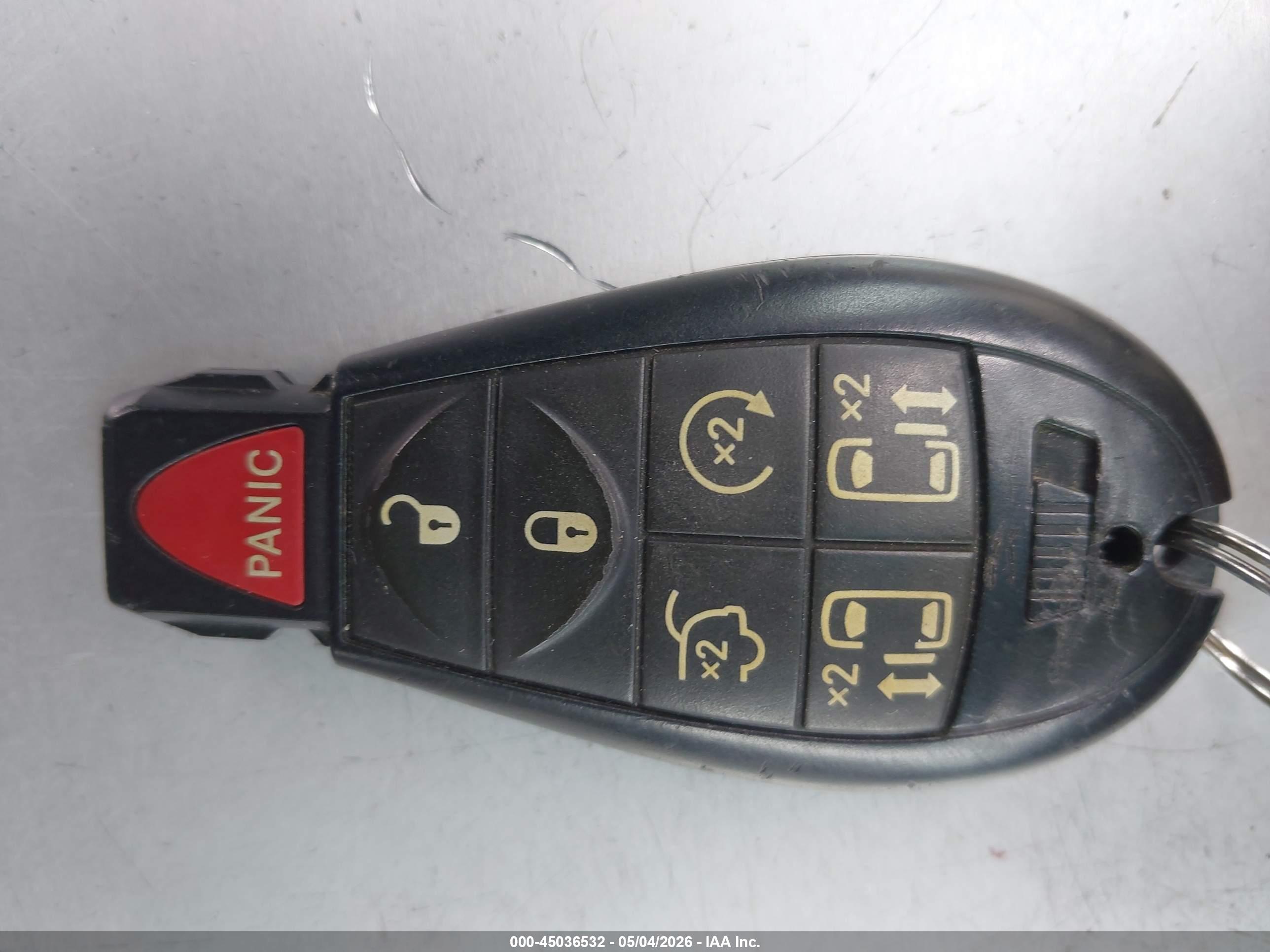 CHRYSLER TOWN image 11