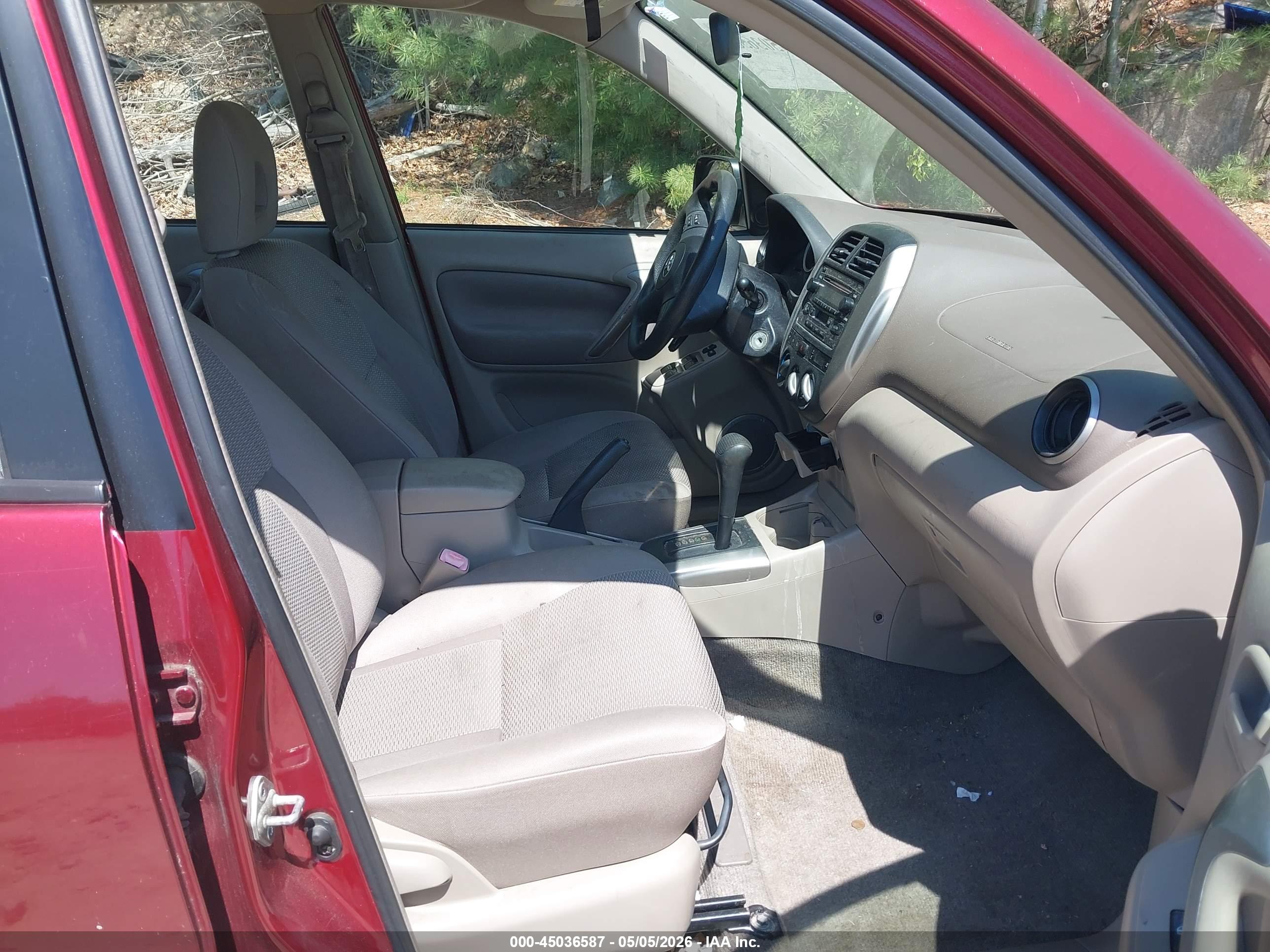 TOYOTA RAV4 image 5