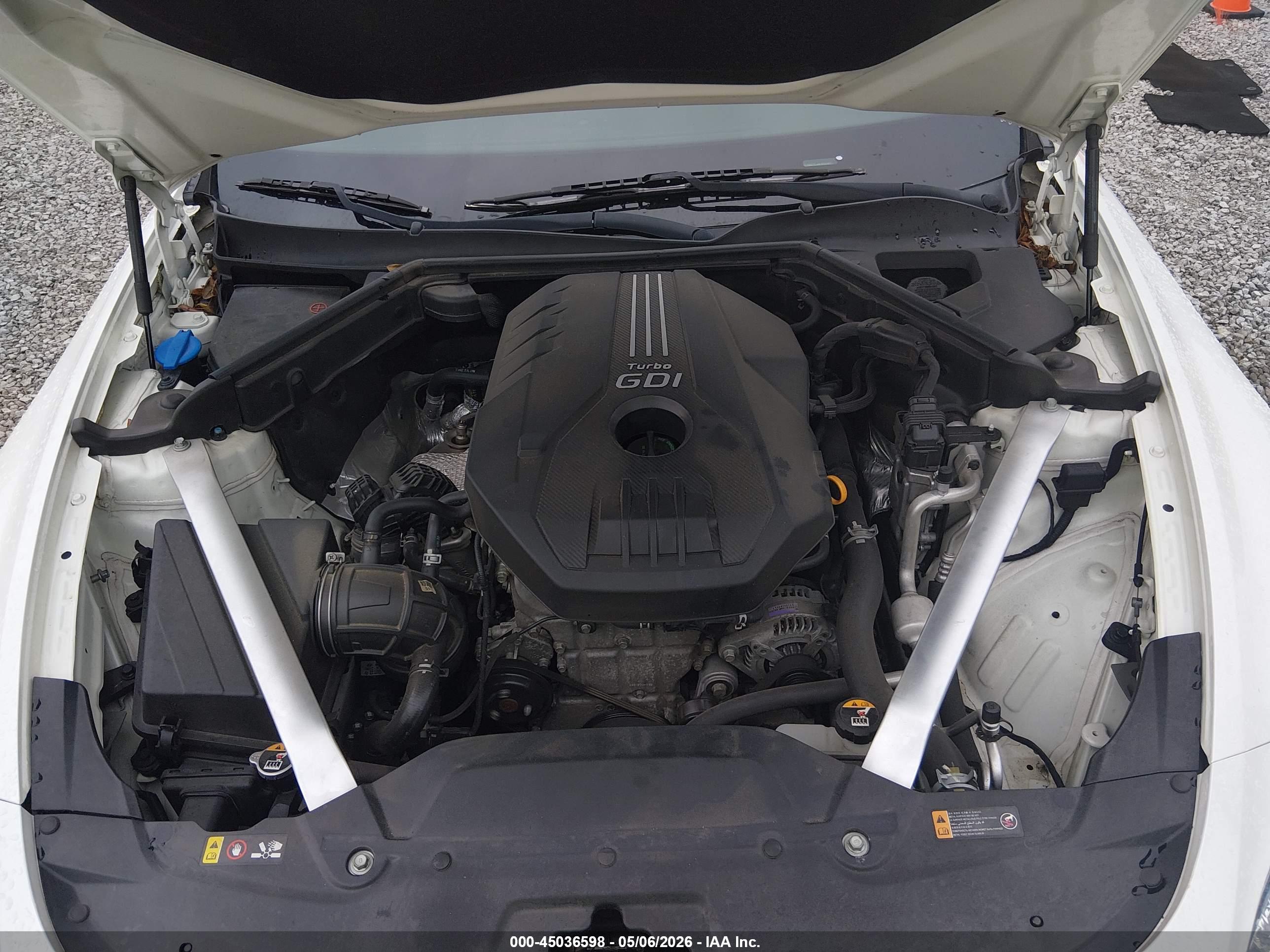 KIA STINGER image 10