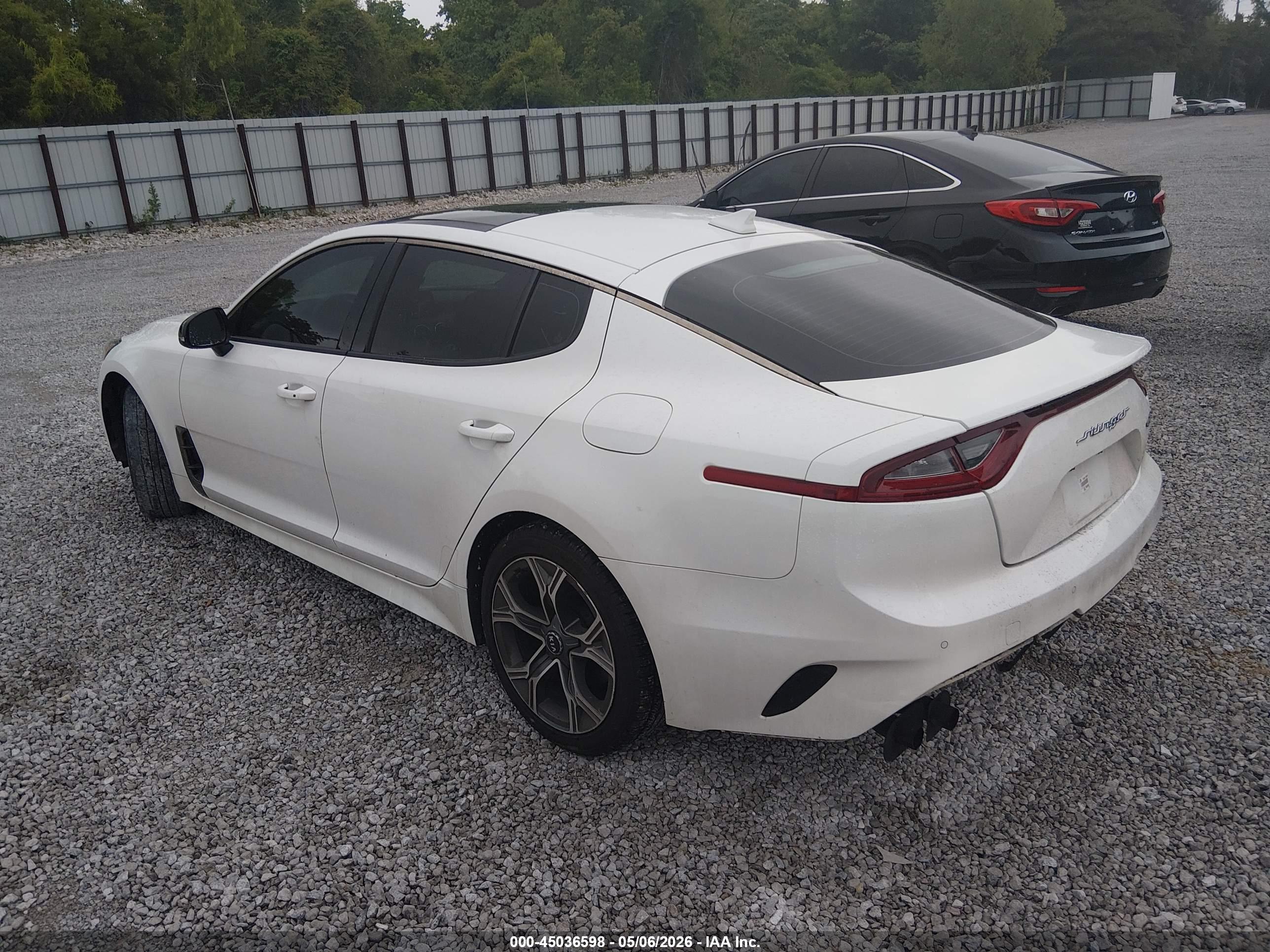 KIA STINGER image 3