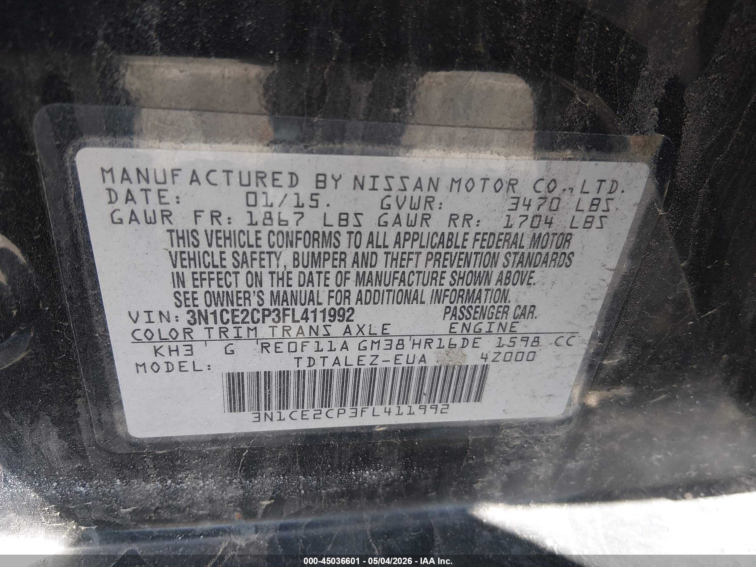 NISSAN VERSA image 9