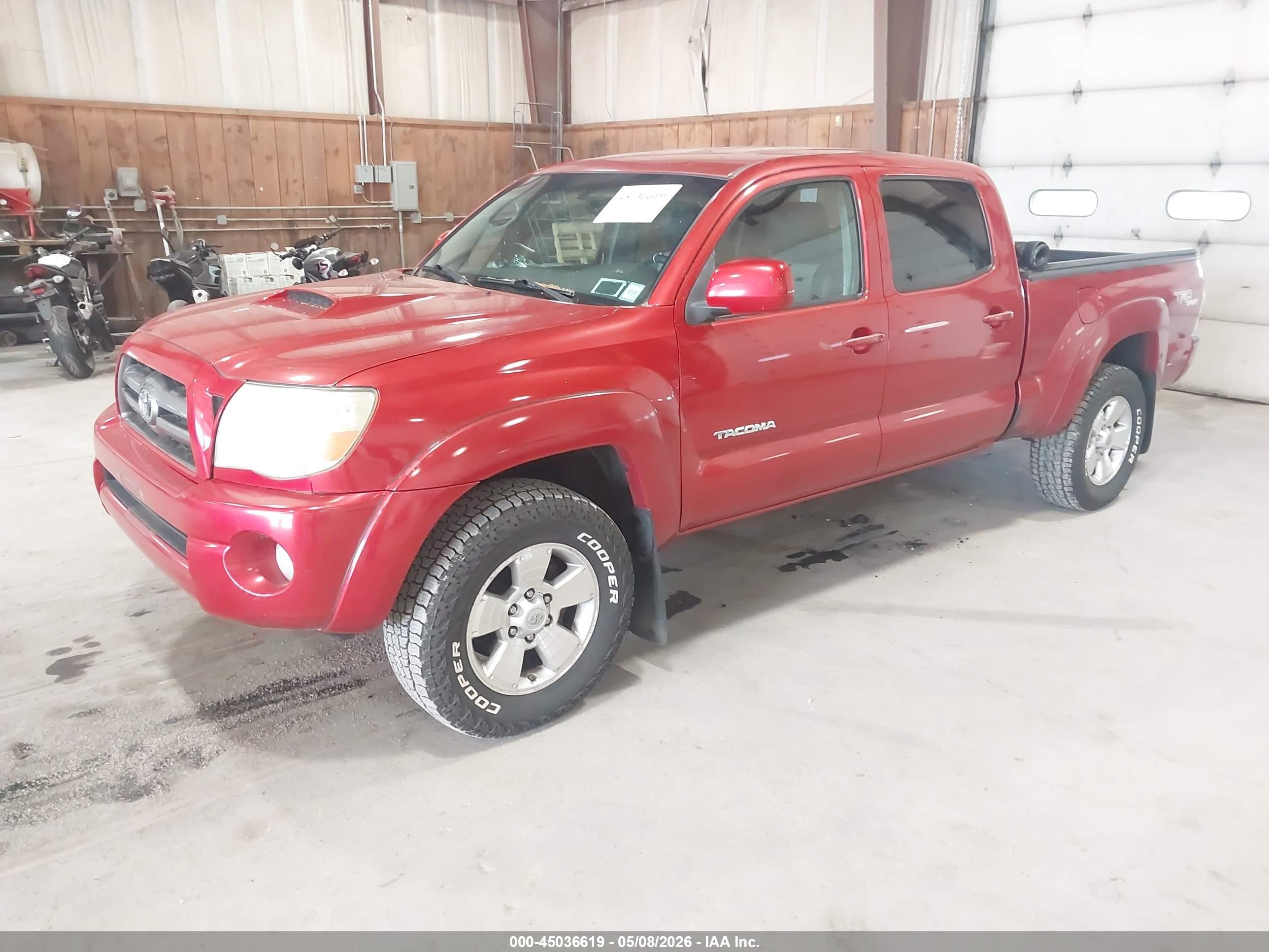 TOYOTA TACOMA image 2