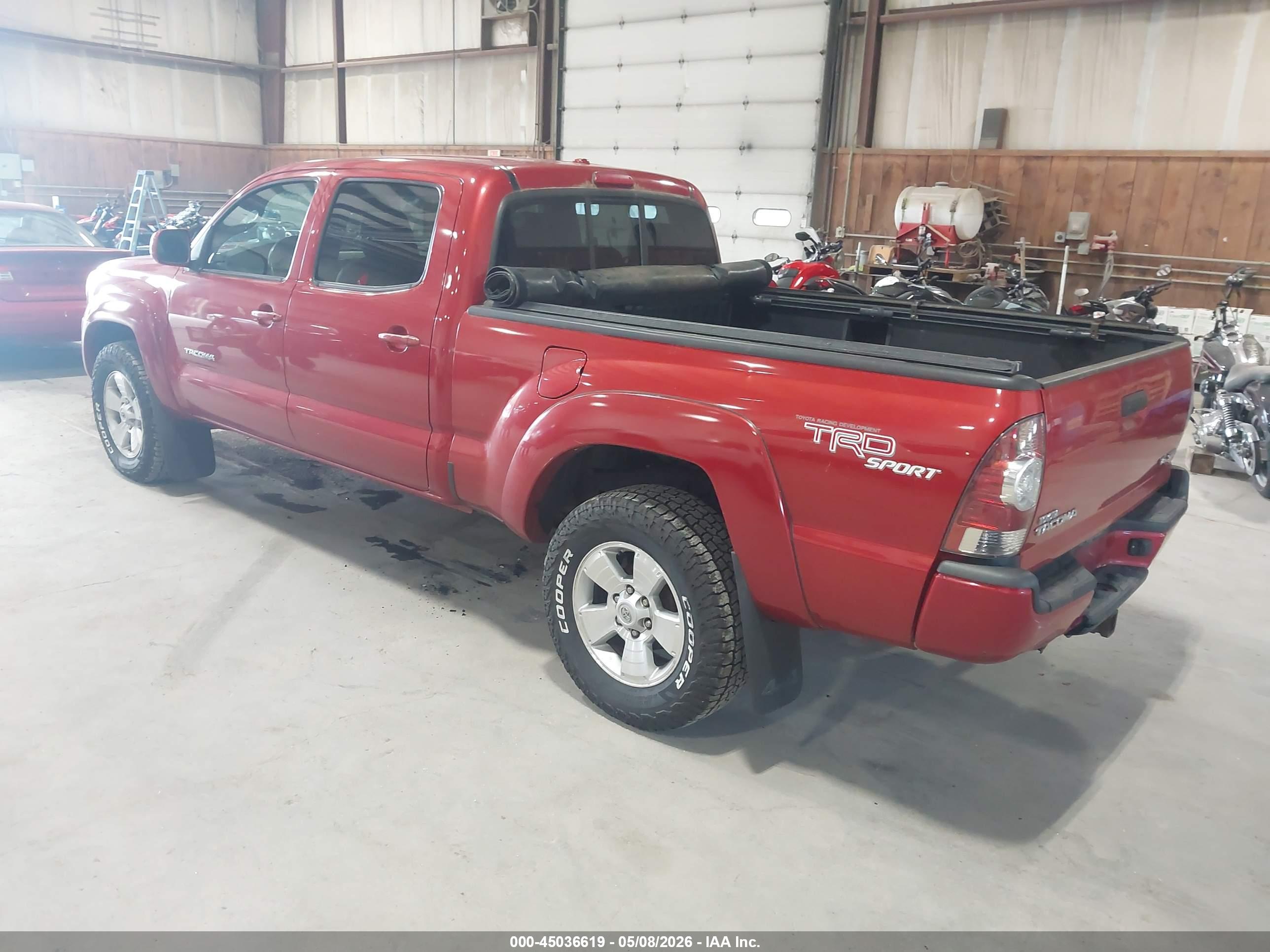 TOYOTA TACOMA image 3