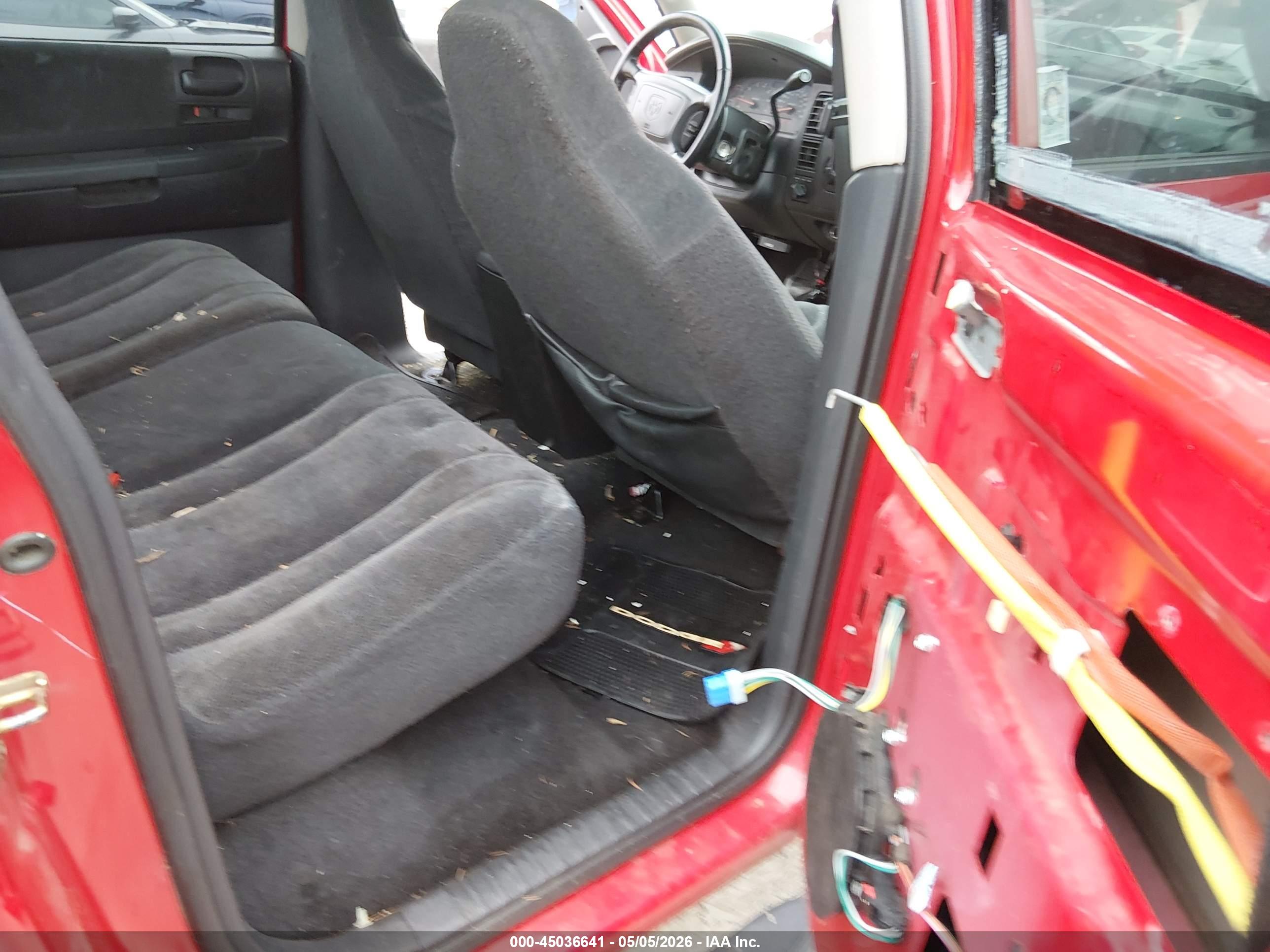 DODGE DAKOTA image 8