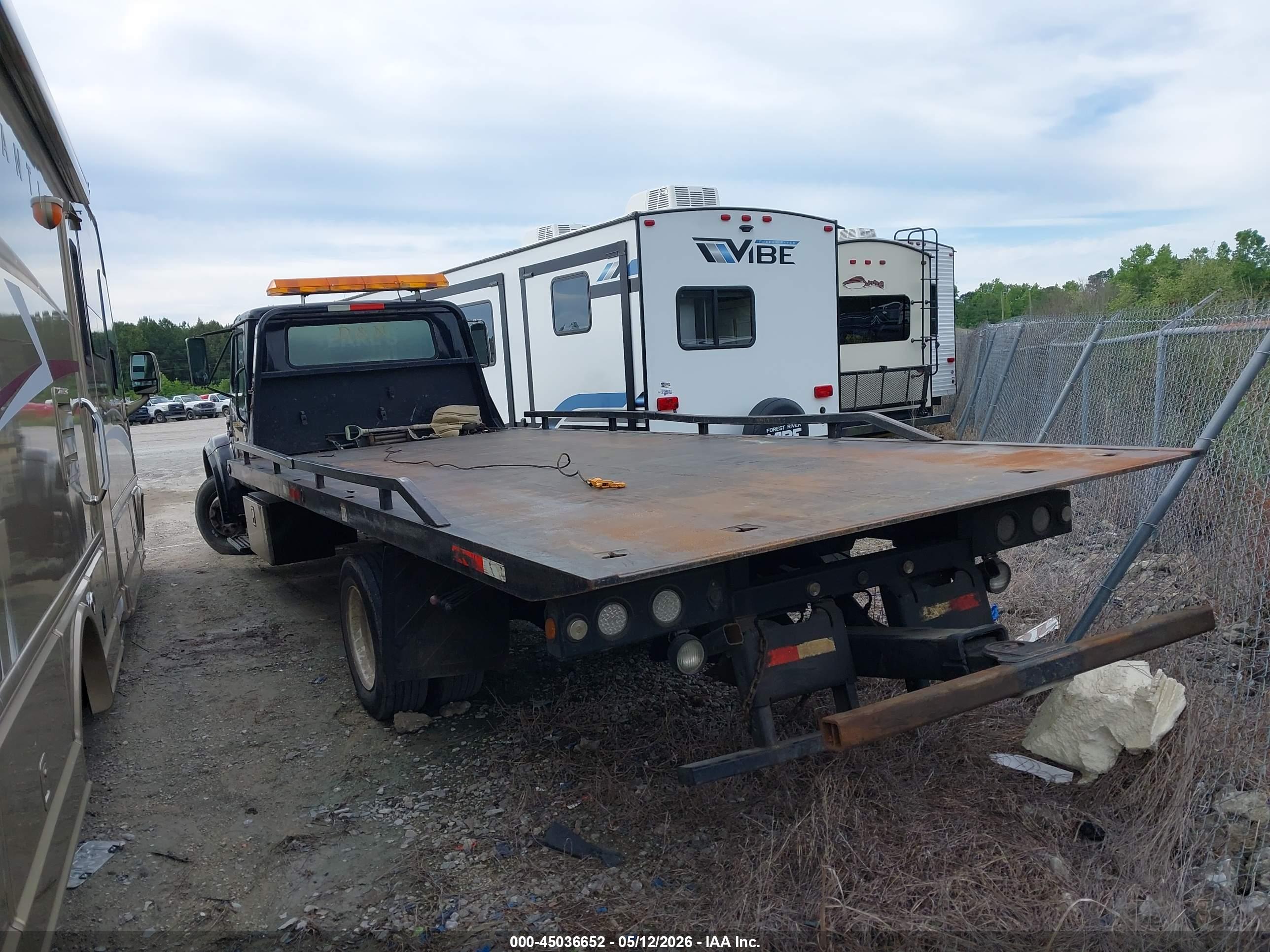 INTERNATIONAL 4000 image 3