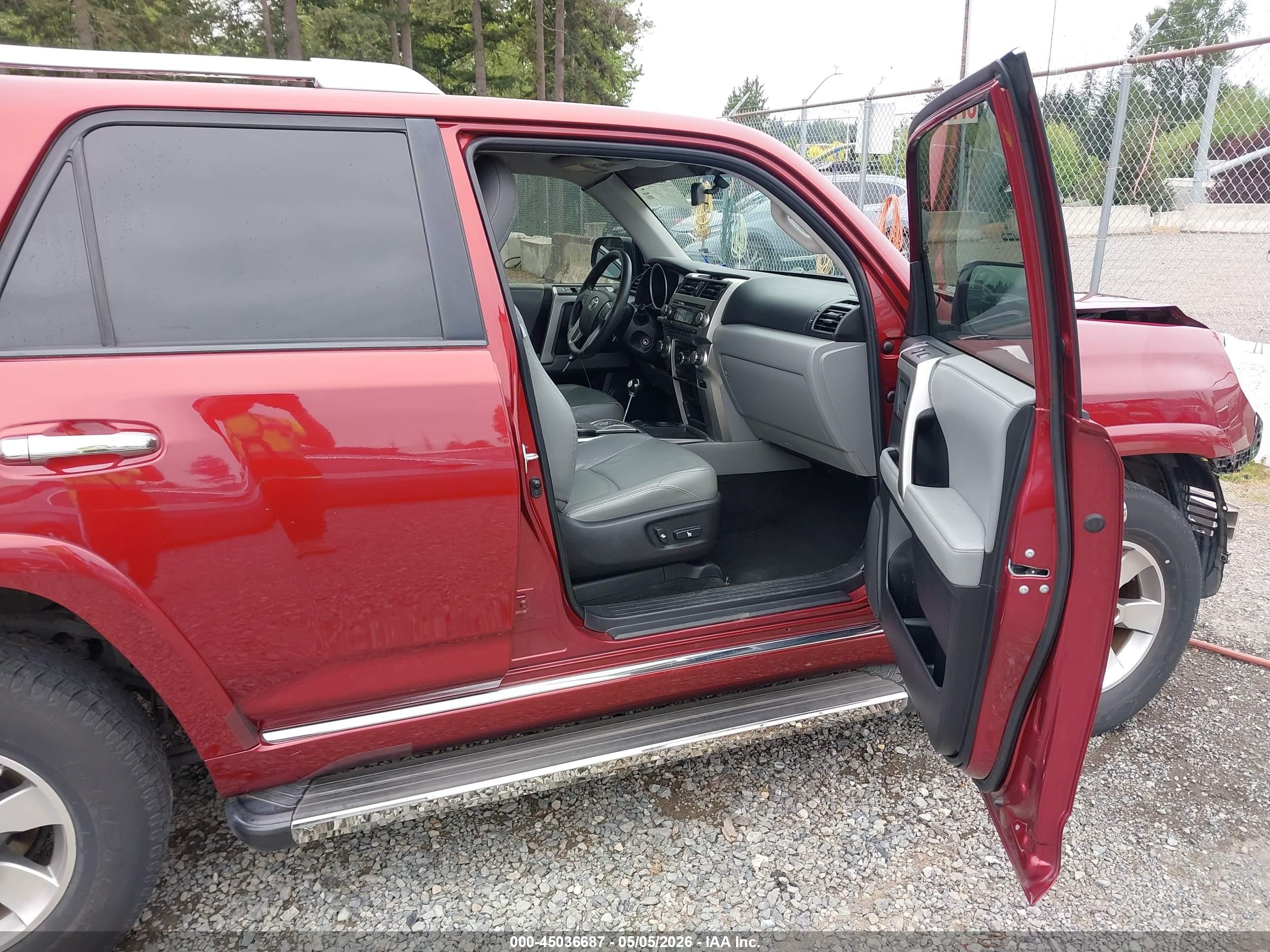 TOYOTA 4RUNNER image 5