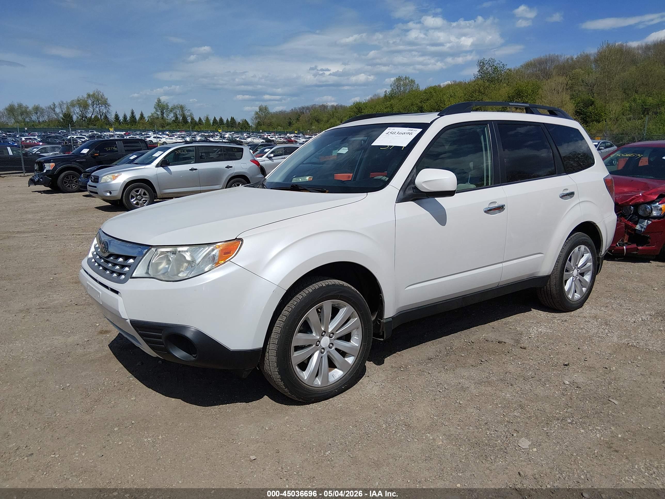 SUBARU FORESTER image 2