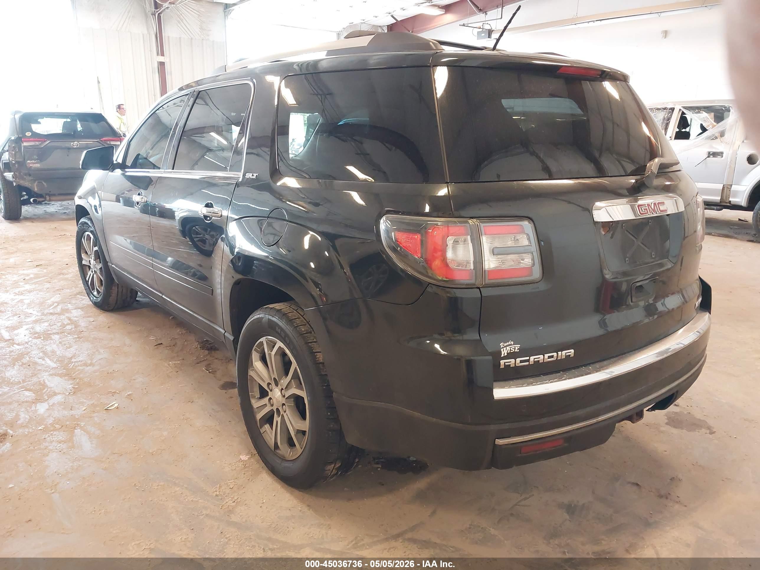 GMC ACADIA image 3