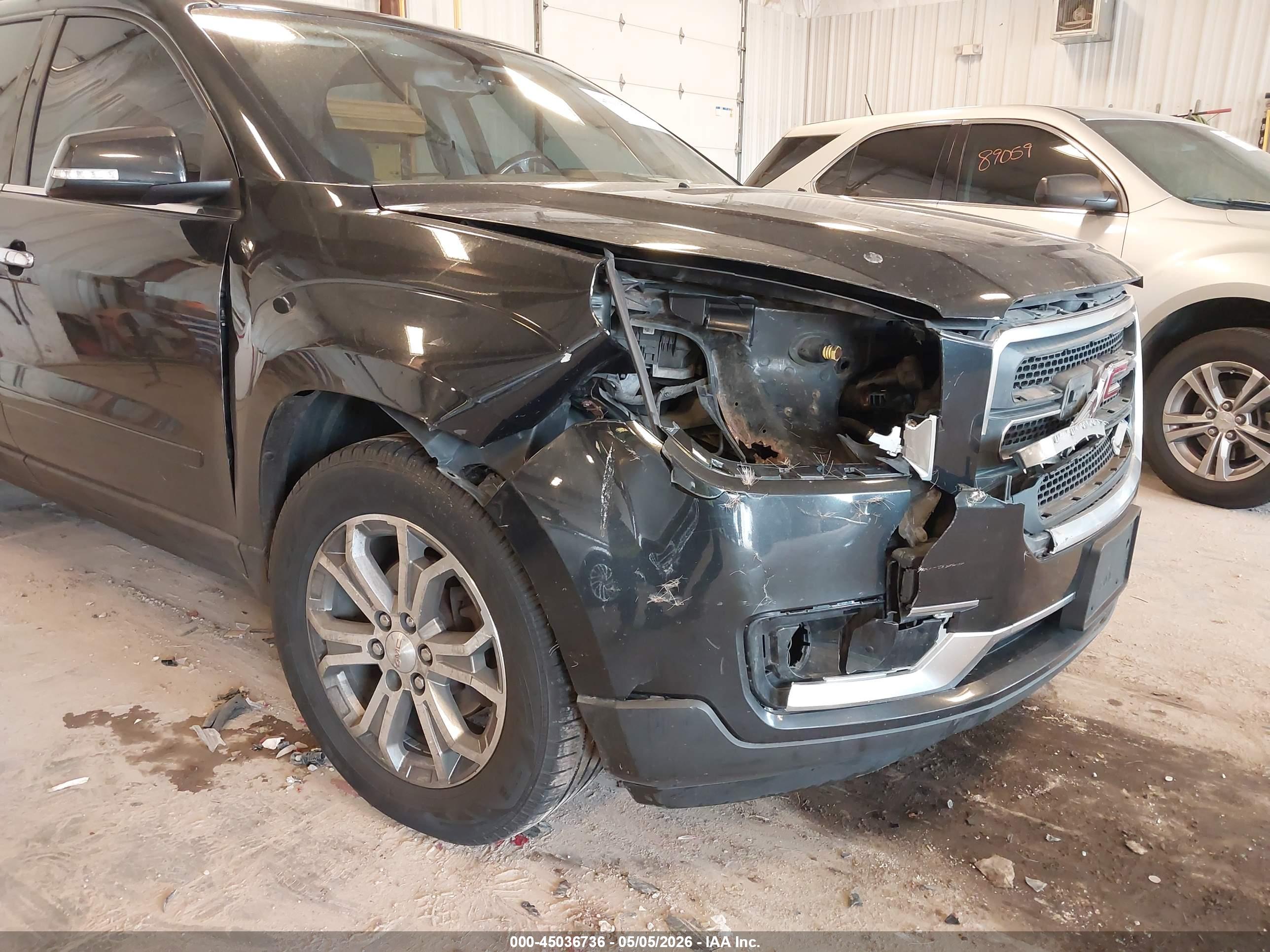 GMC ACADIA image 6