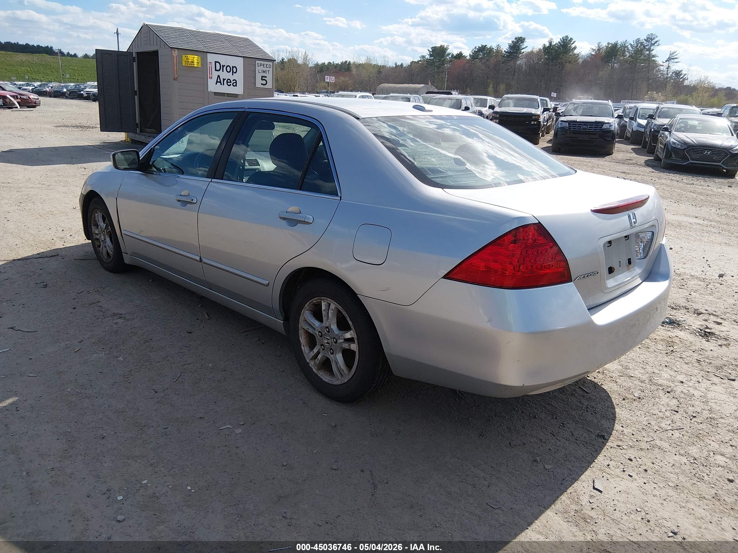 HONDA ACCORD image 3