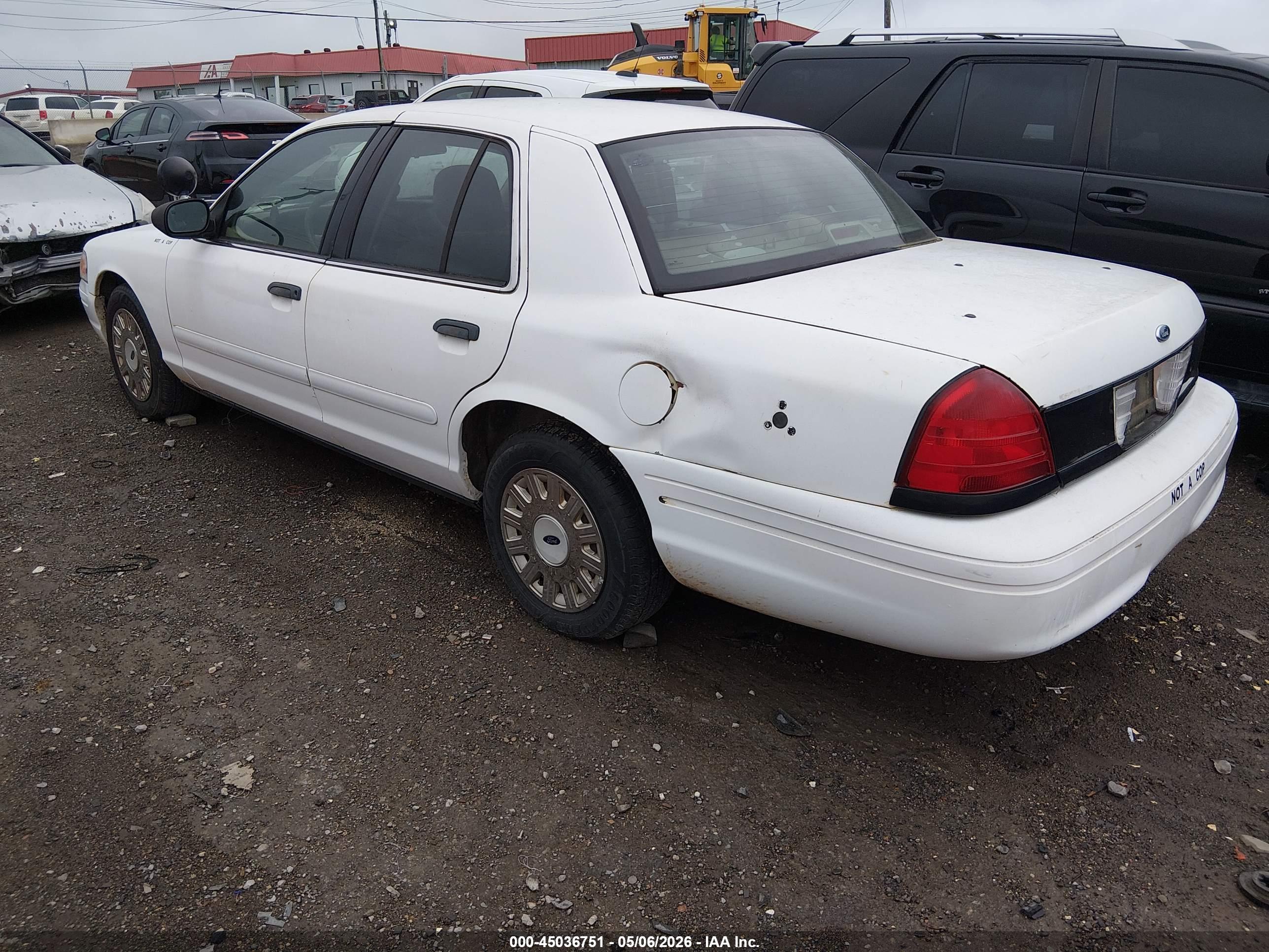 FORD CROWN image 3