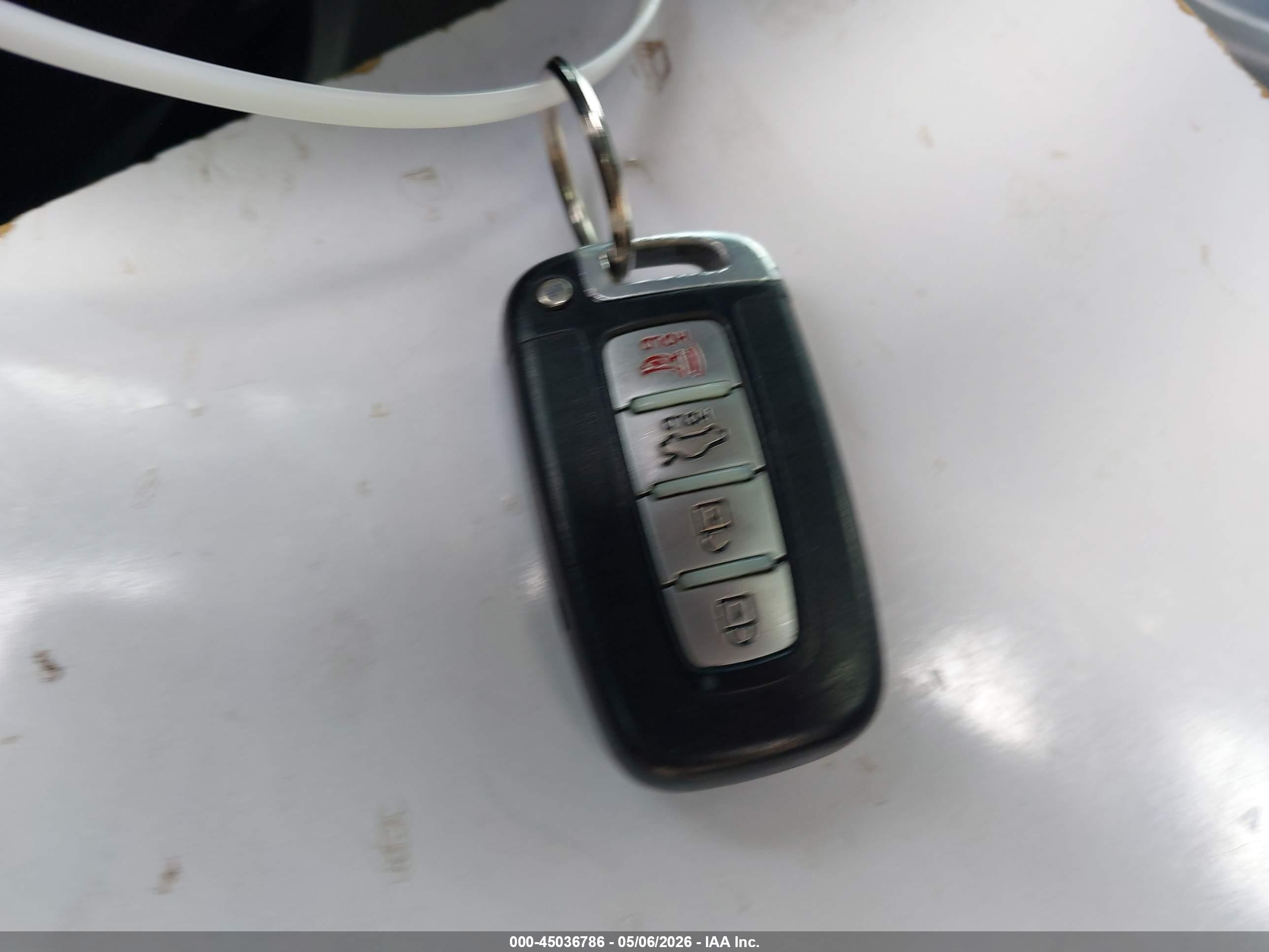 HYUNDAI SONATA image 11