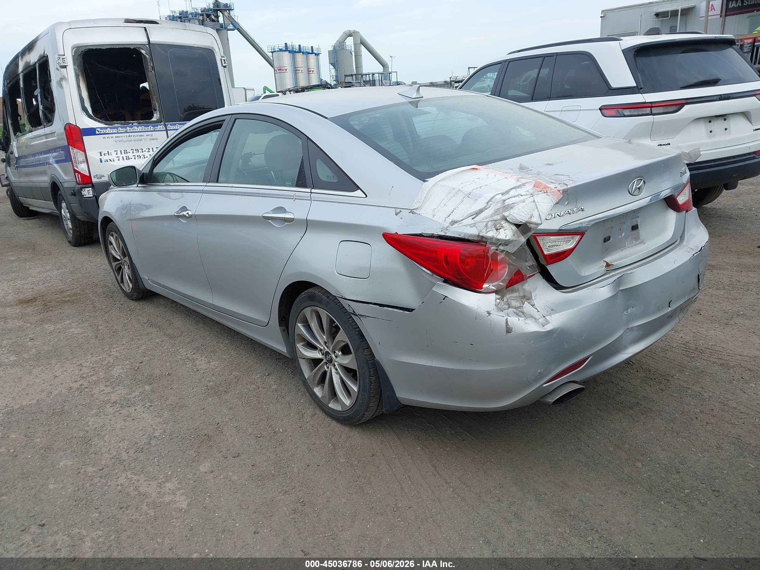 HYUNDAI SONATA image 3