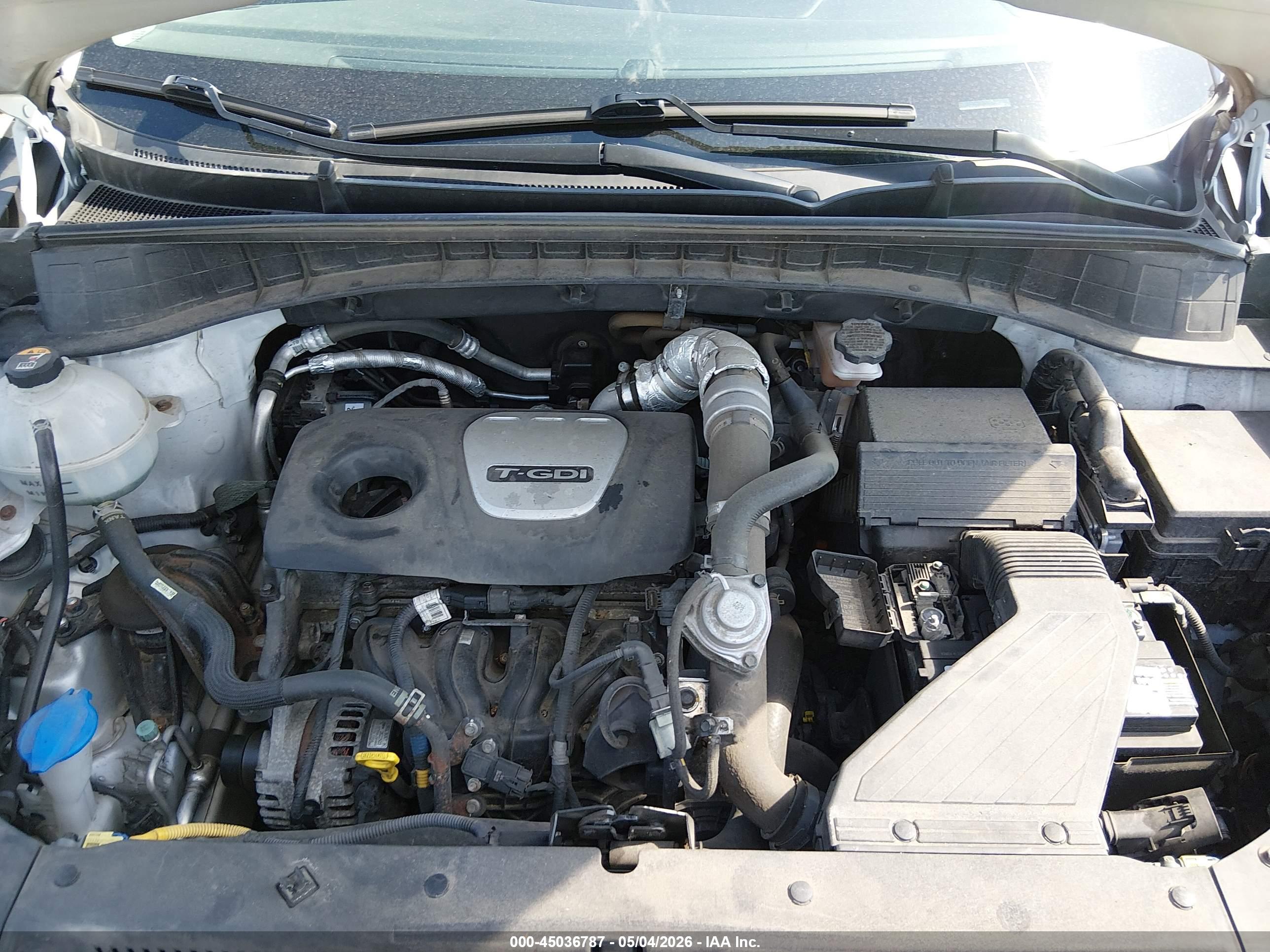 HYUNDAI TUCSON image 10