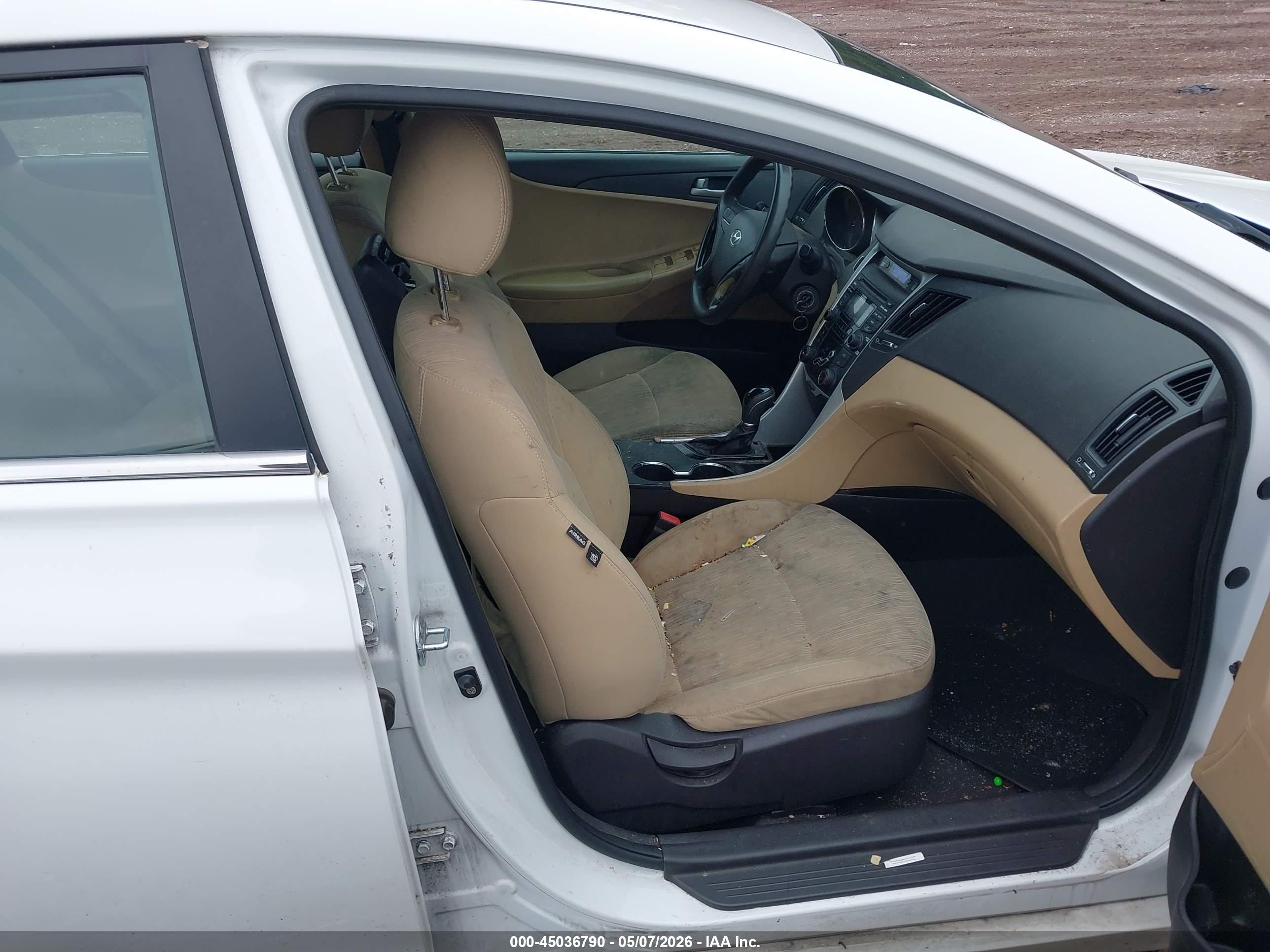 HYUNDAI SONATA image 5