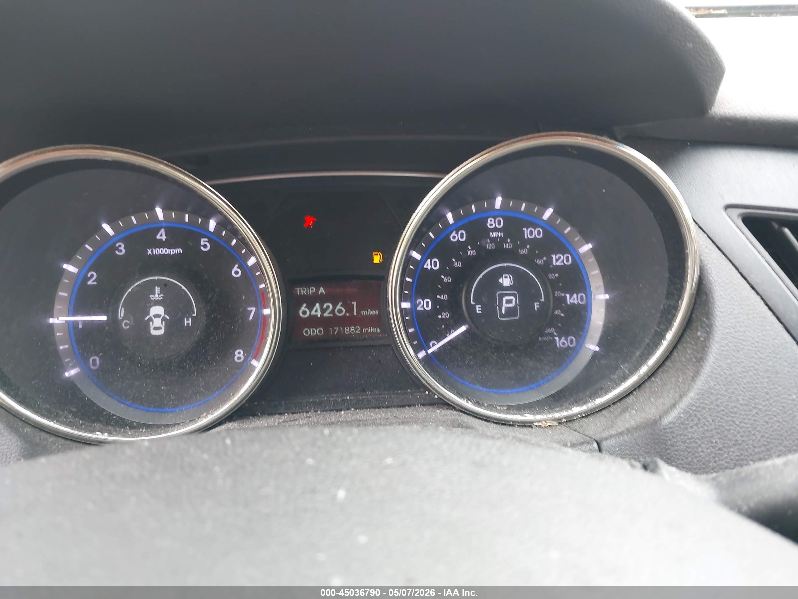 HYUNDAI SONATA image 7