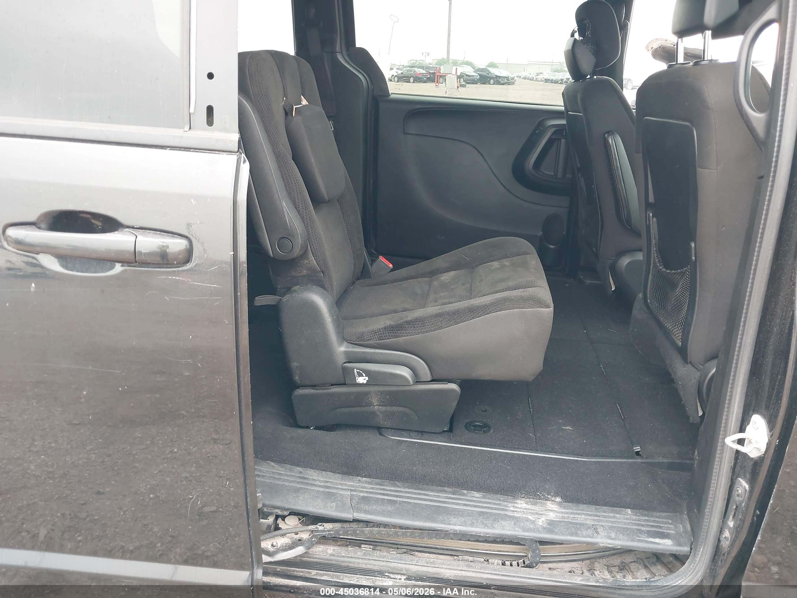 DODGE GRAND image 8