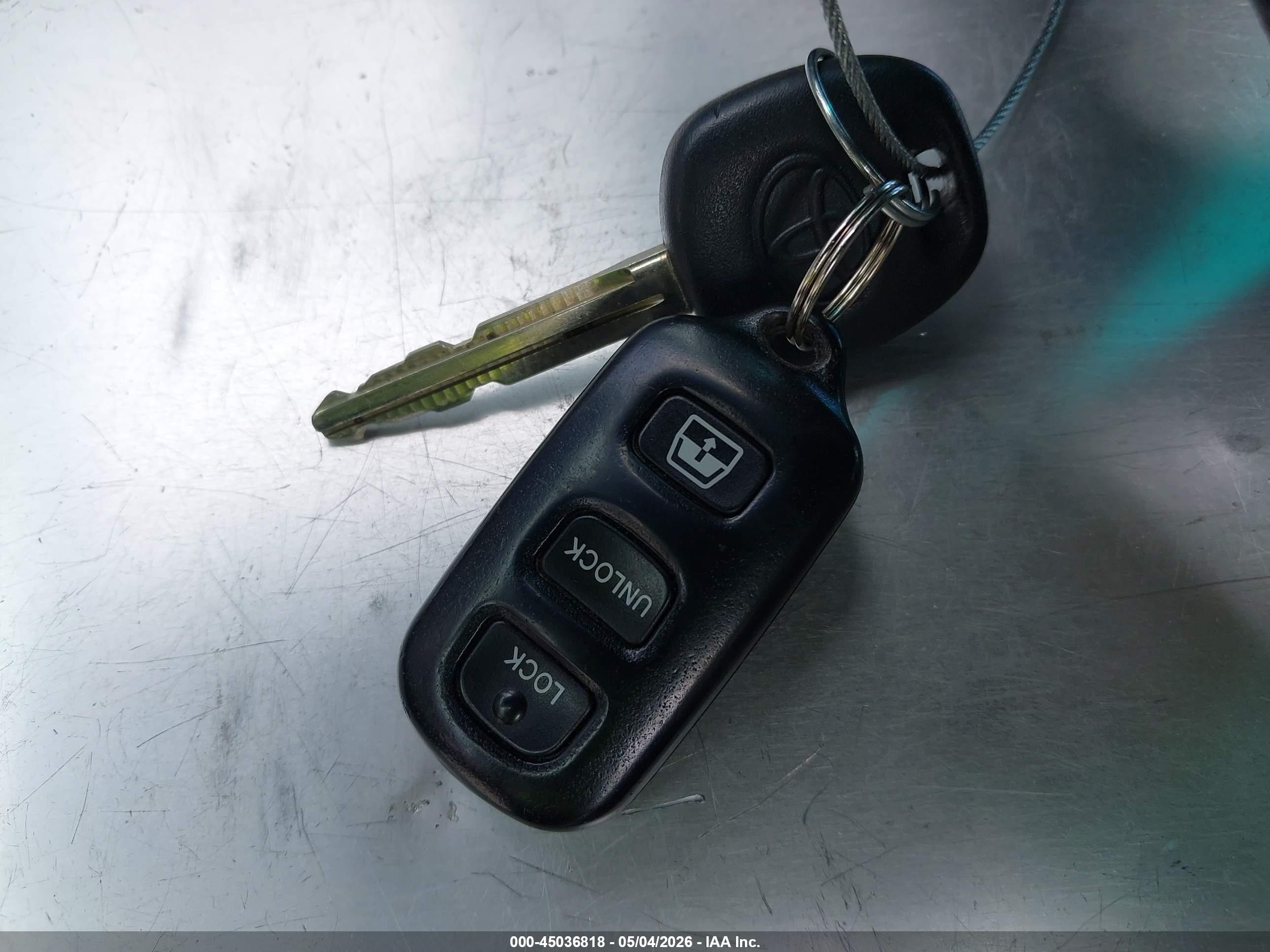 TOYOTA 4RUNNER image 11