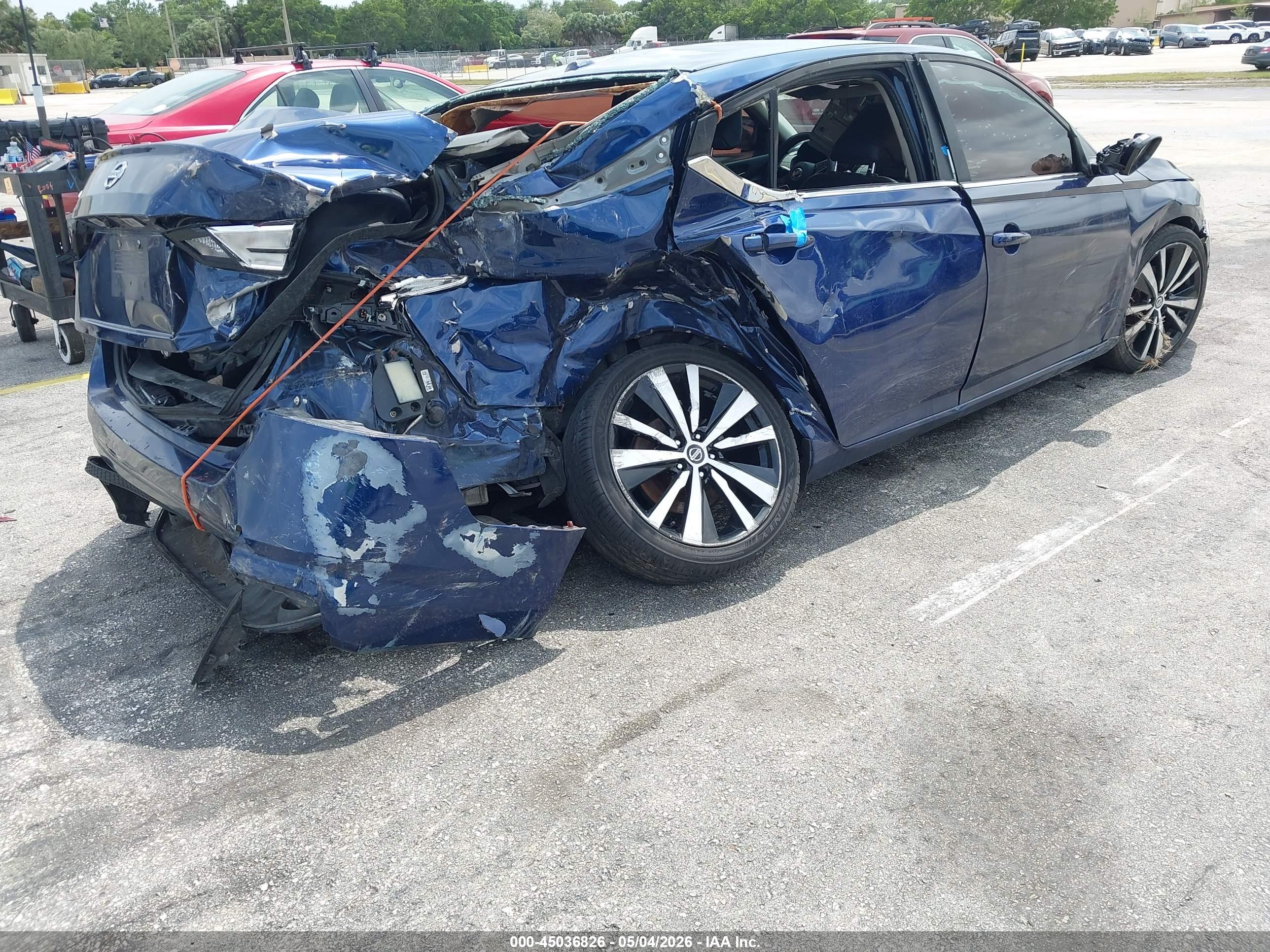 NISSAN ALTIMA image 6