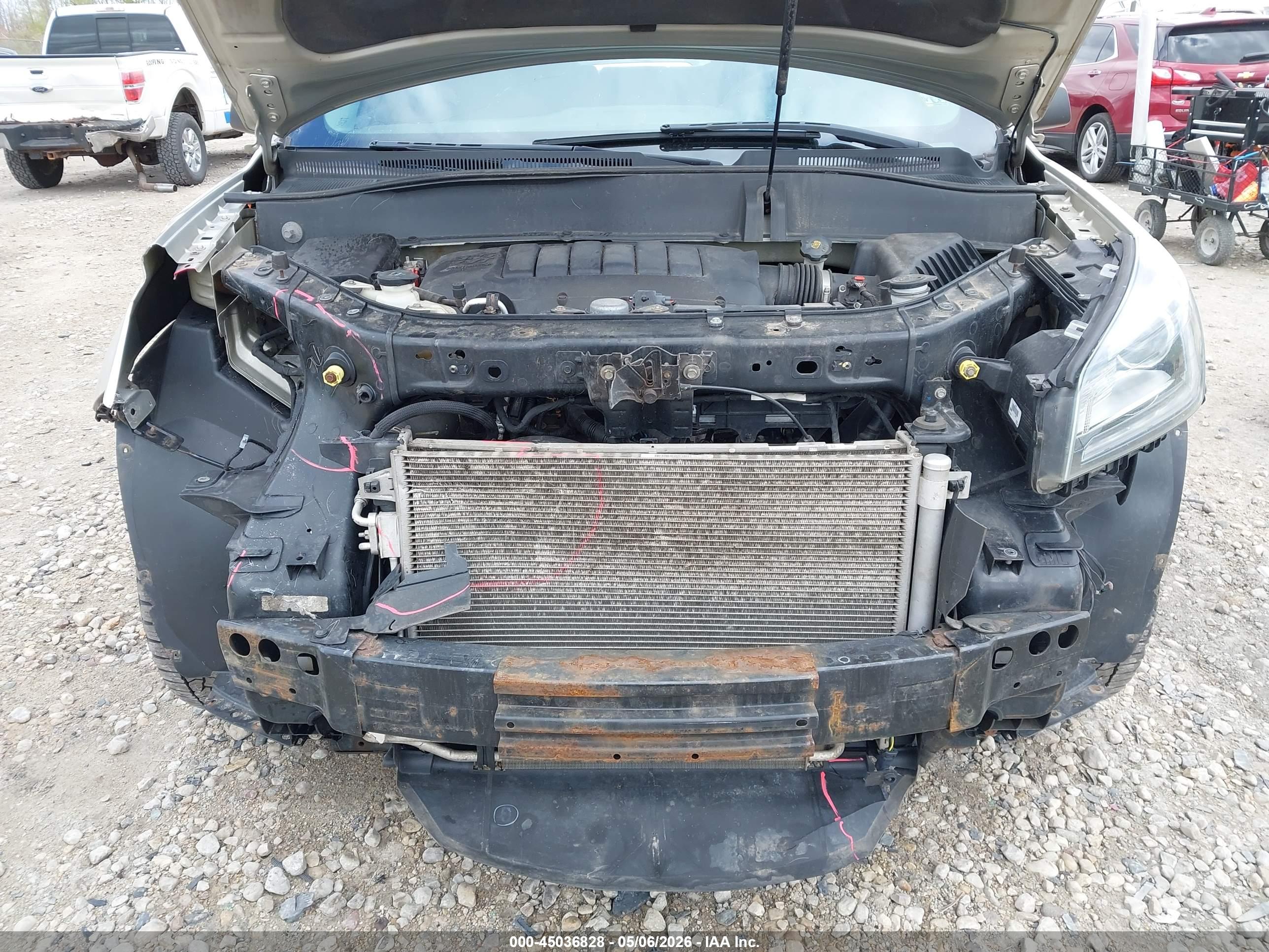 GMC ACADIA image 6