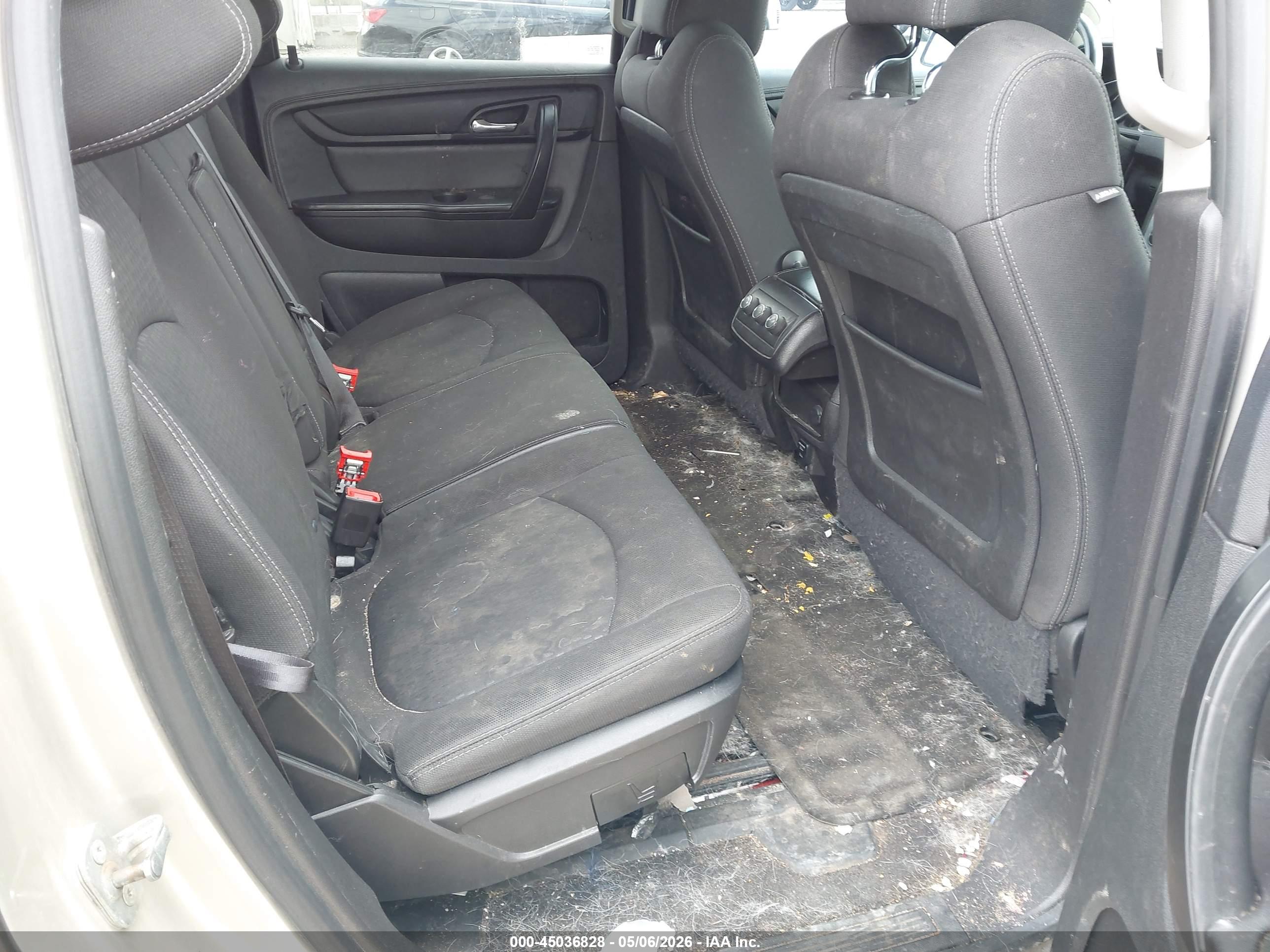 GMC ACADIA image 8