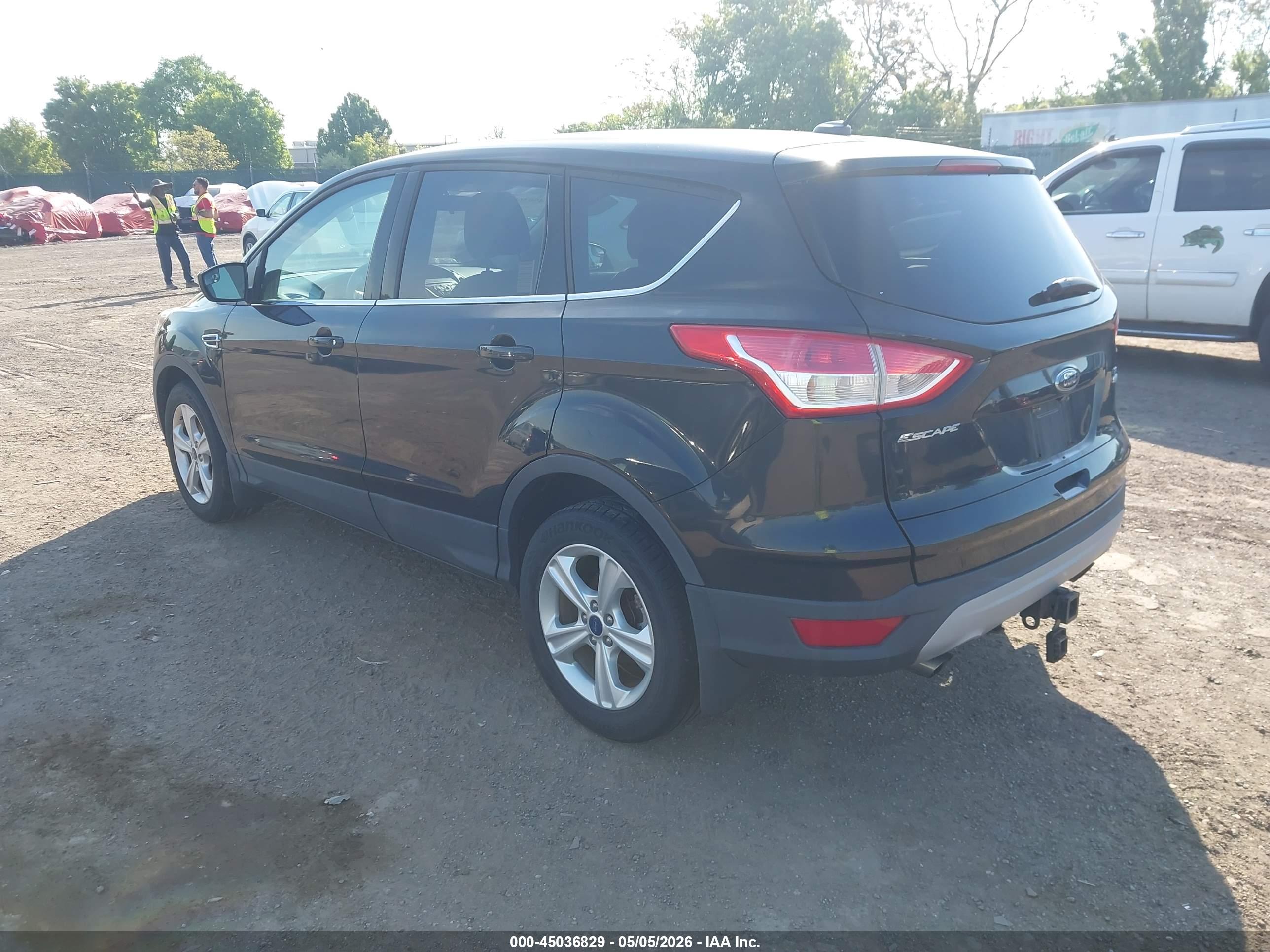 FORD ESCAPE image 3
