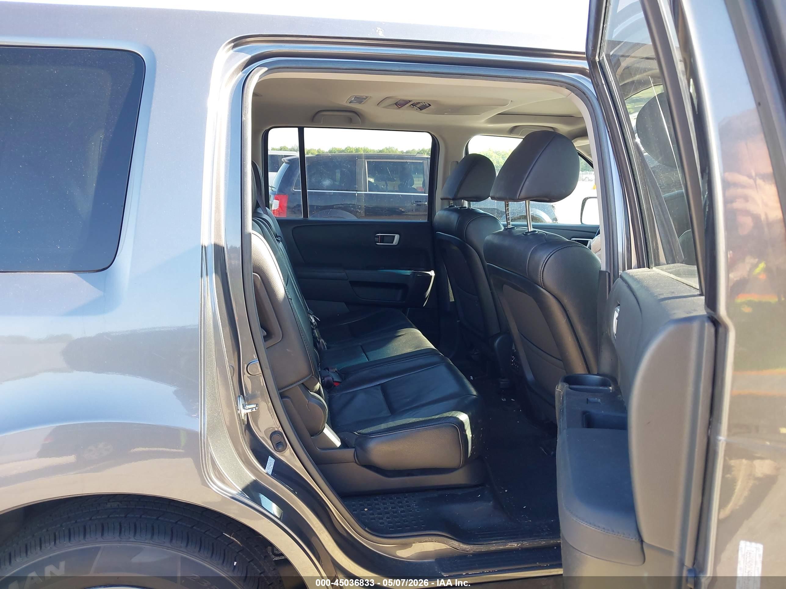 HONDA PILOT image 8