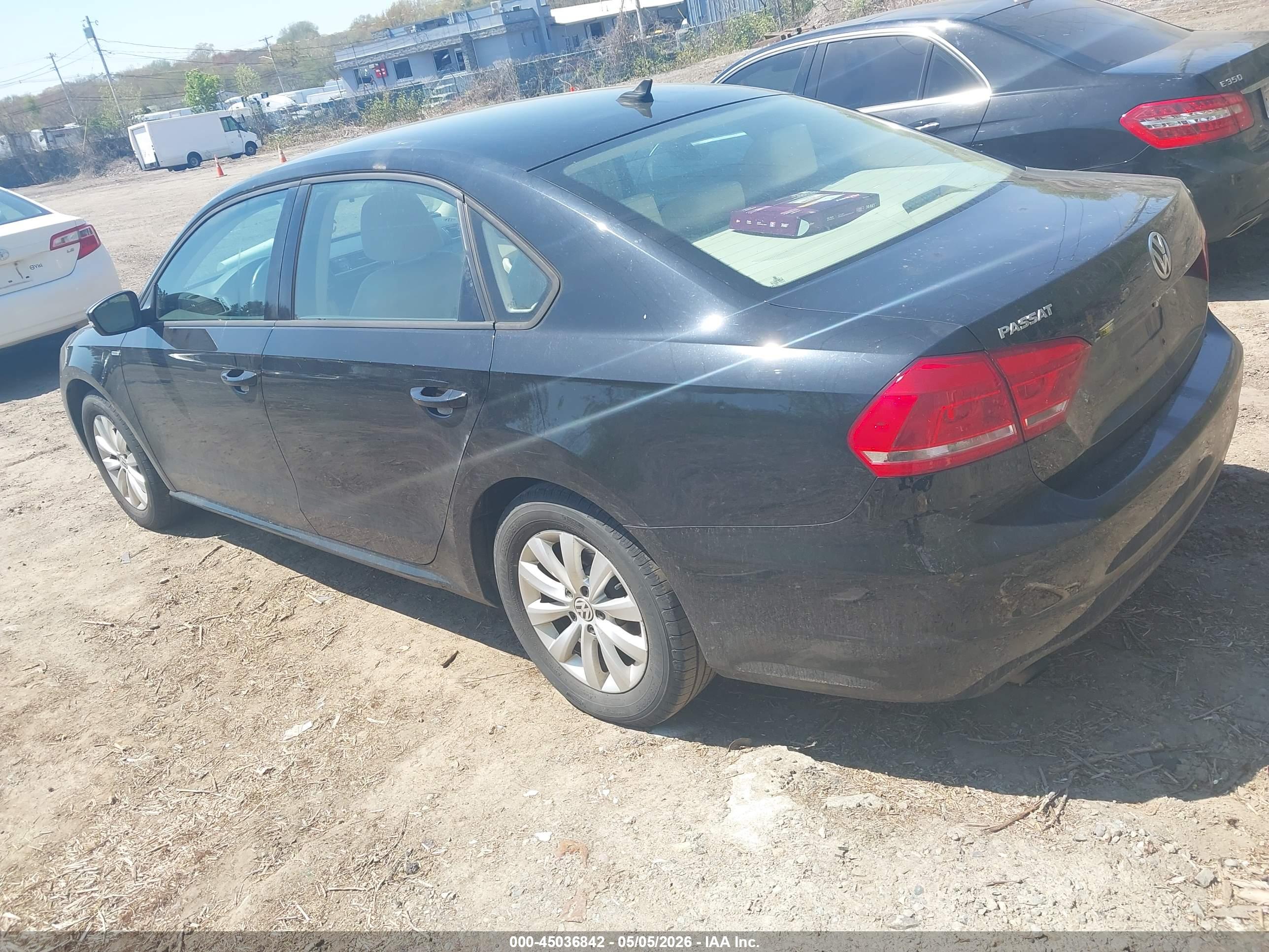 VOLKSWAGEN PASSAT image 3