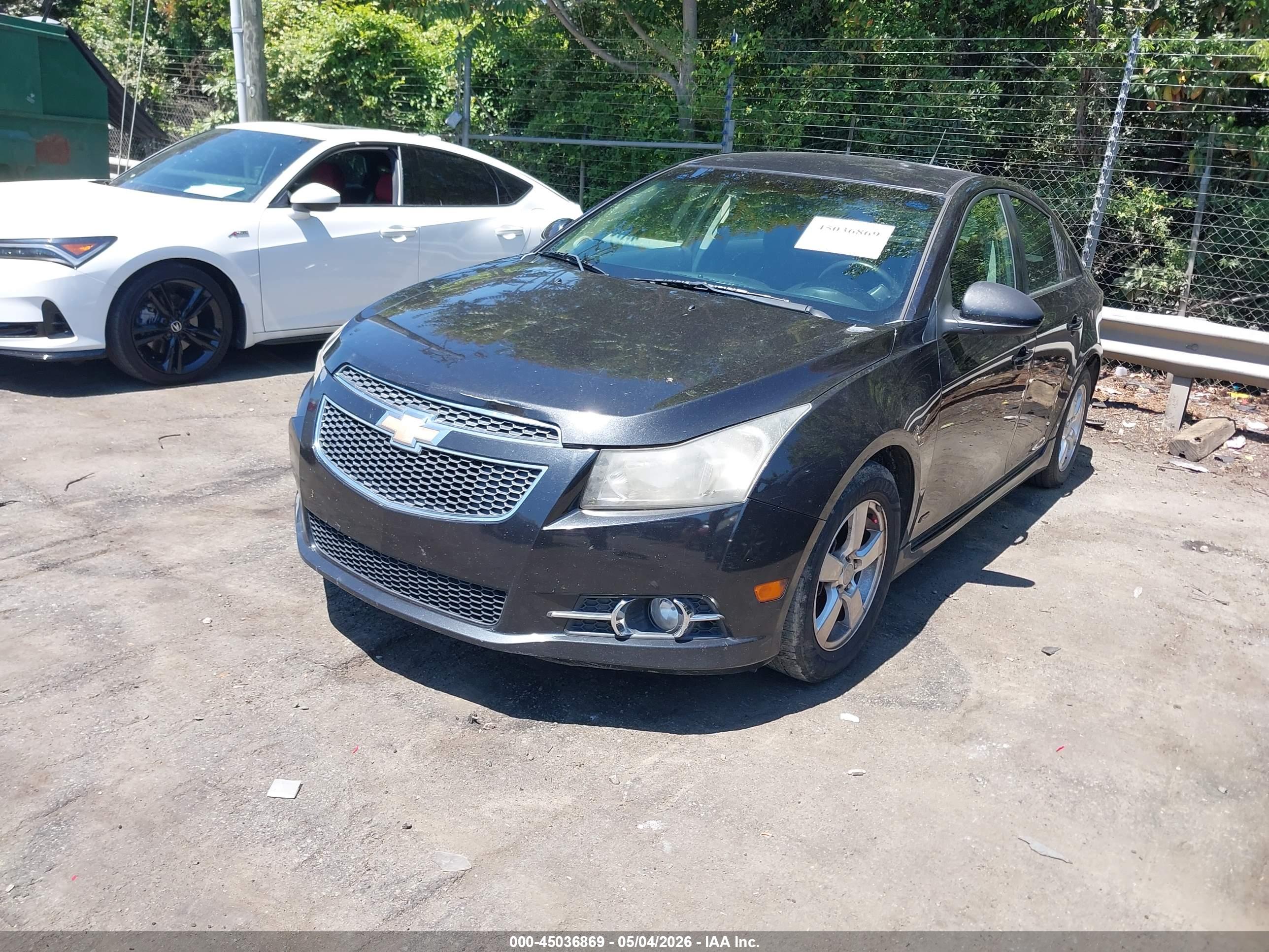 CHEVROLET CRUZE image 2