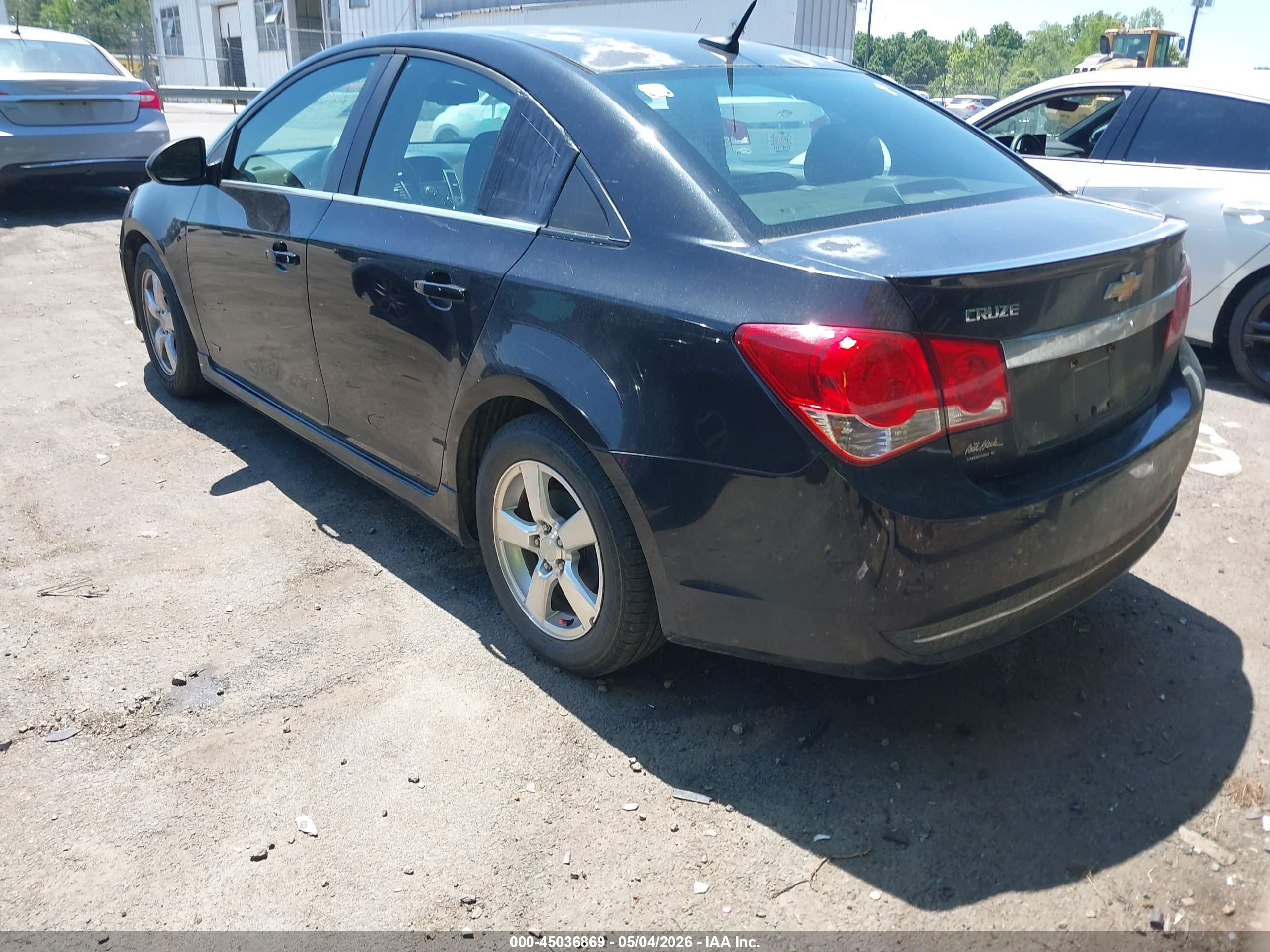 CHEVROLET CRUZE image 3