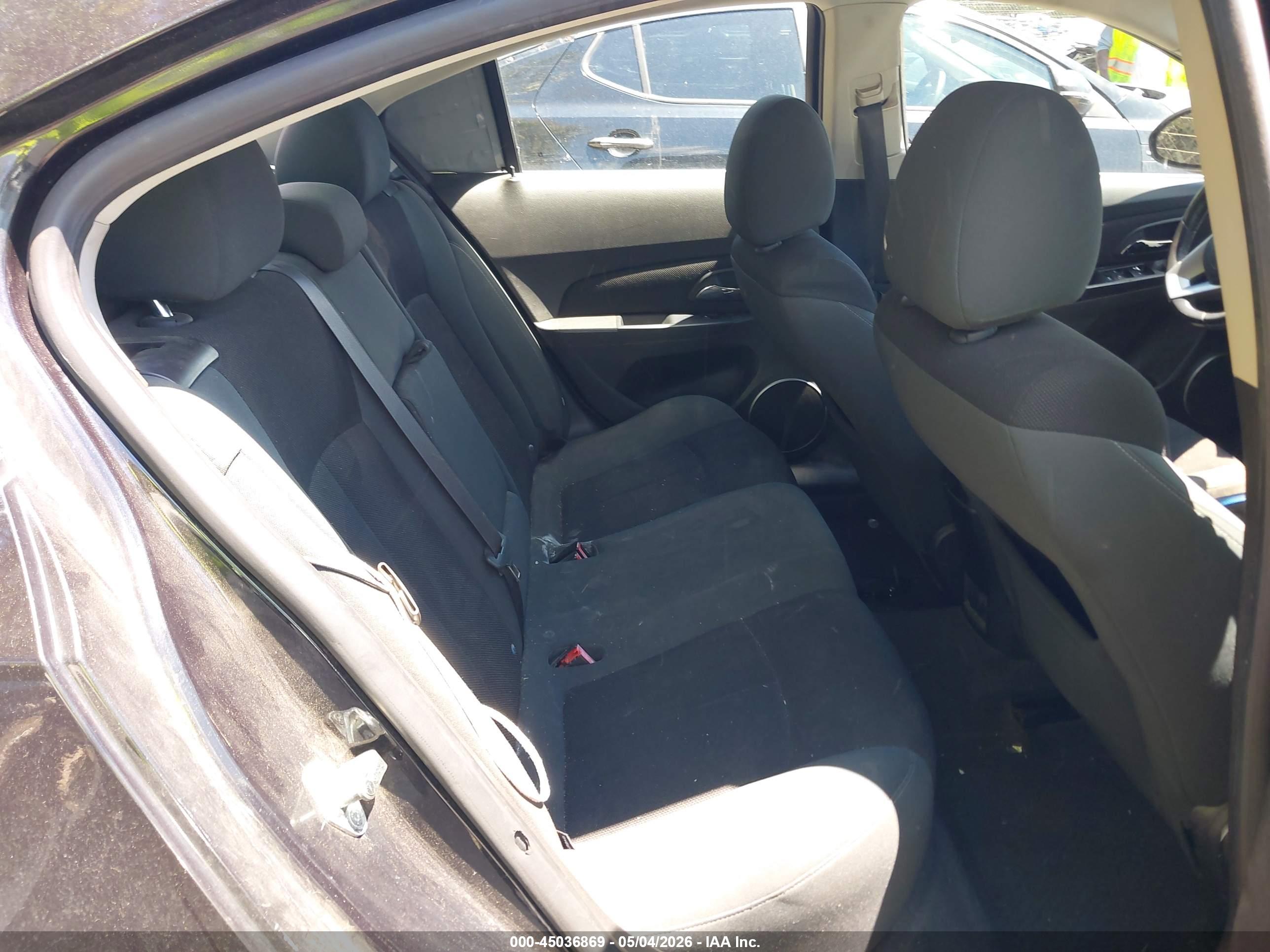 CHEVROLET CRUZE image 8