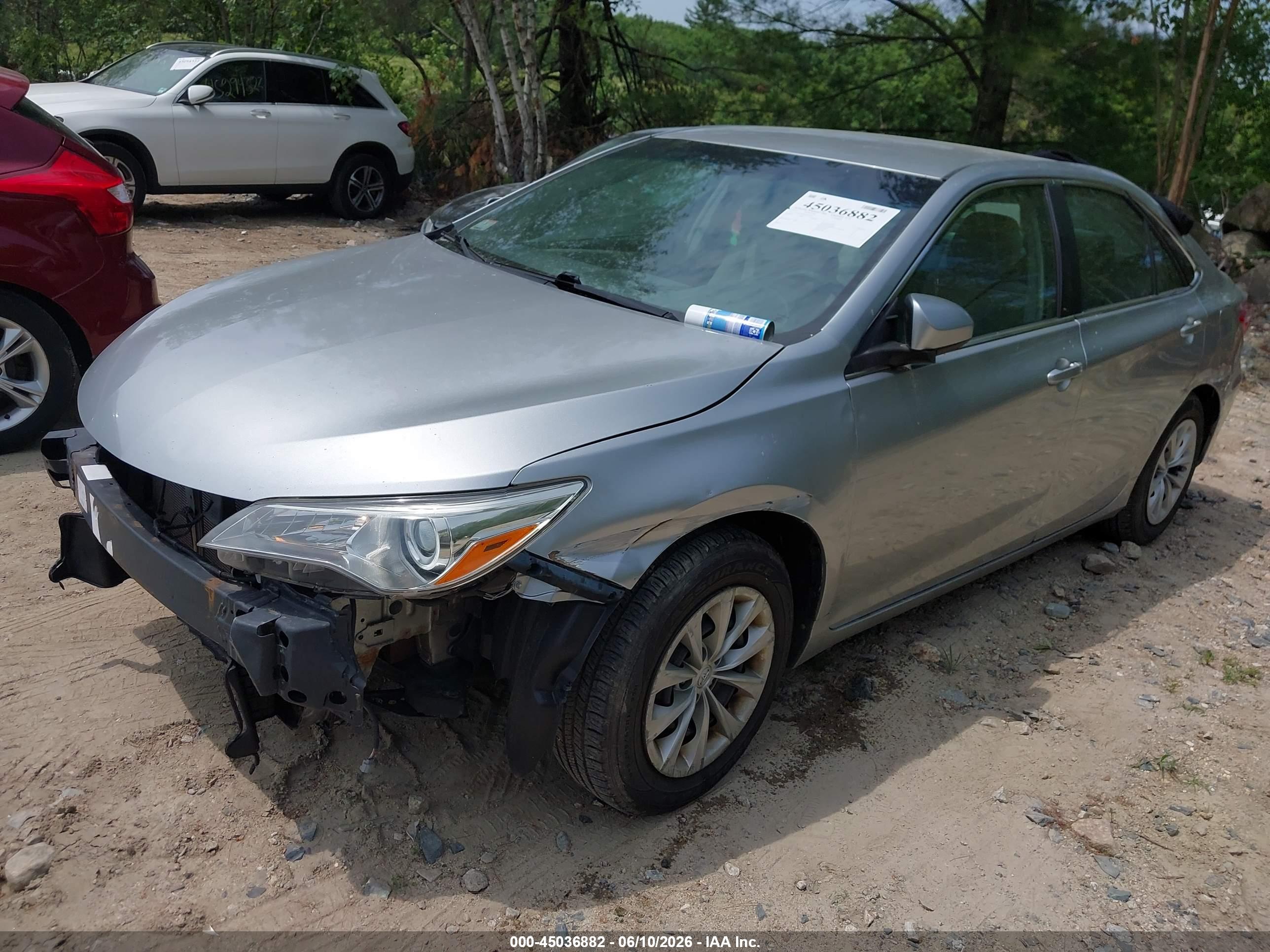 TOYOTA CAMRY image 2