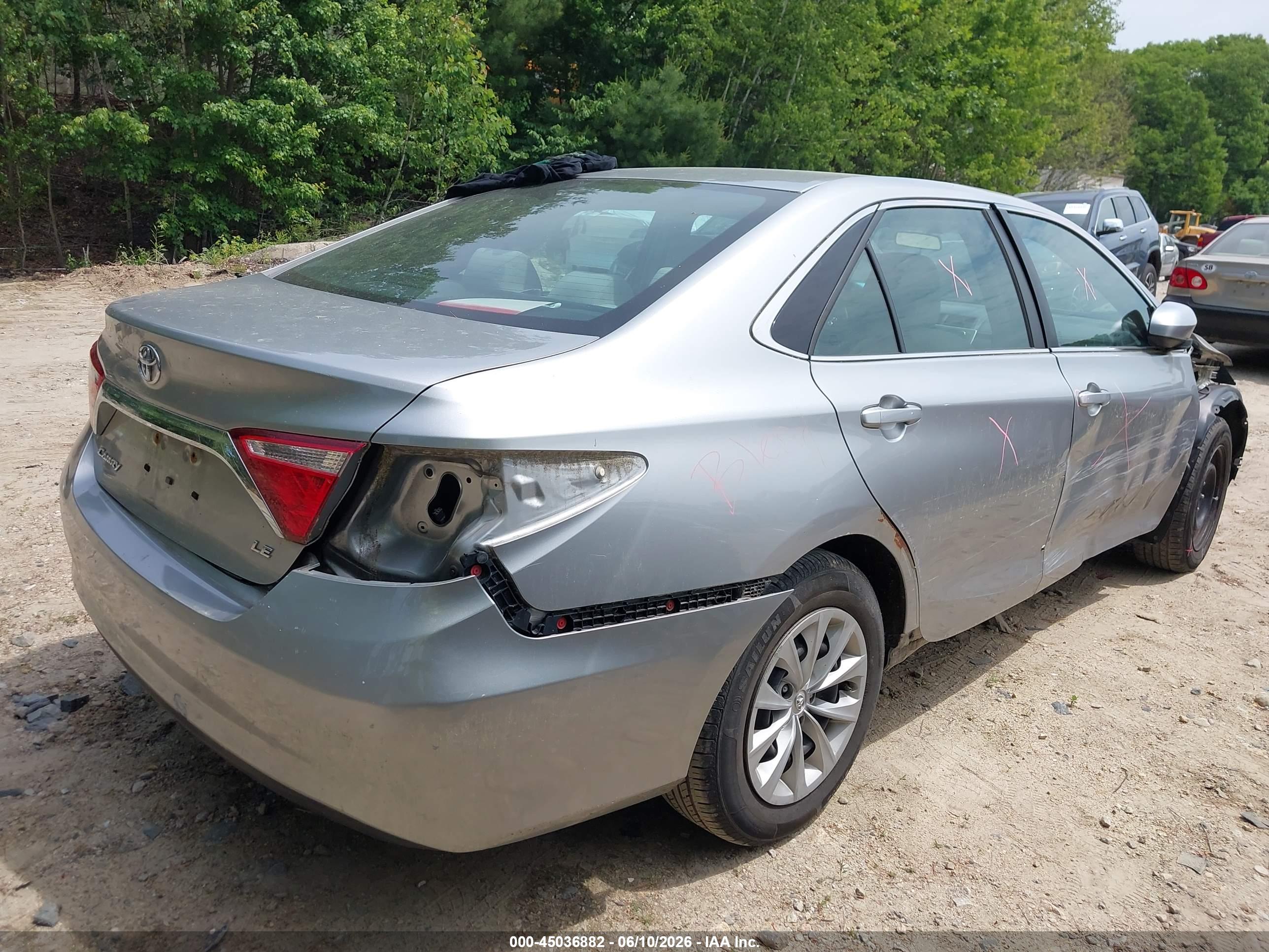 TOYOTA CAMRY image 4
