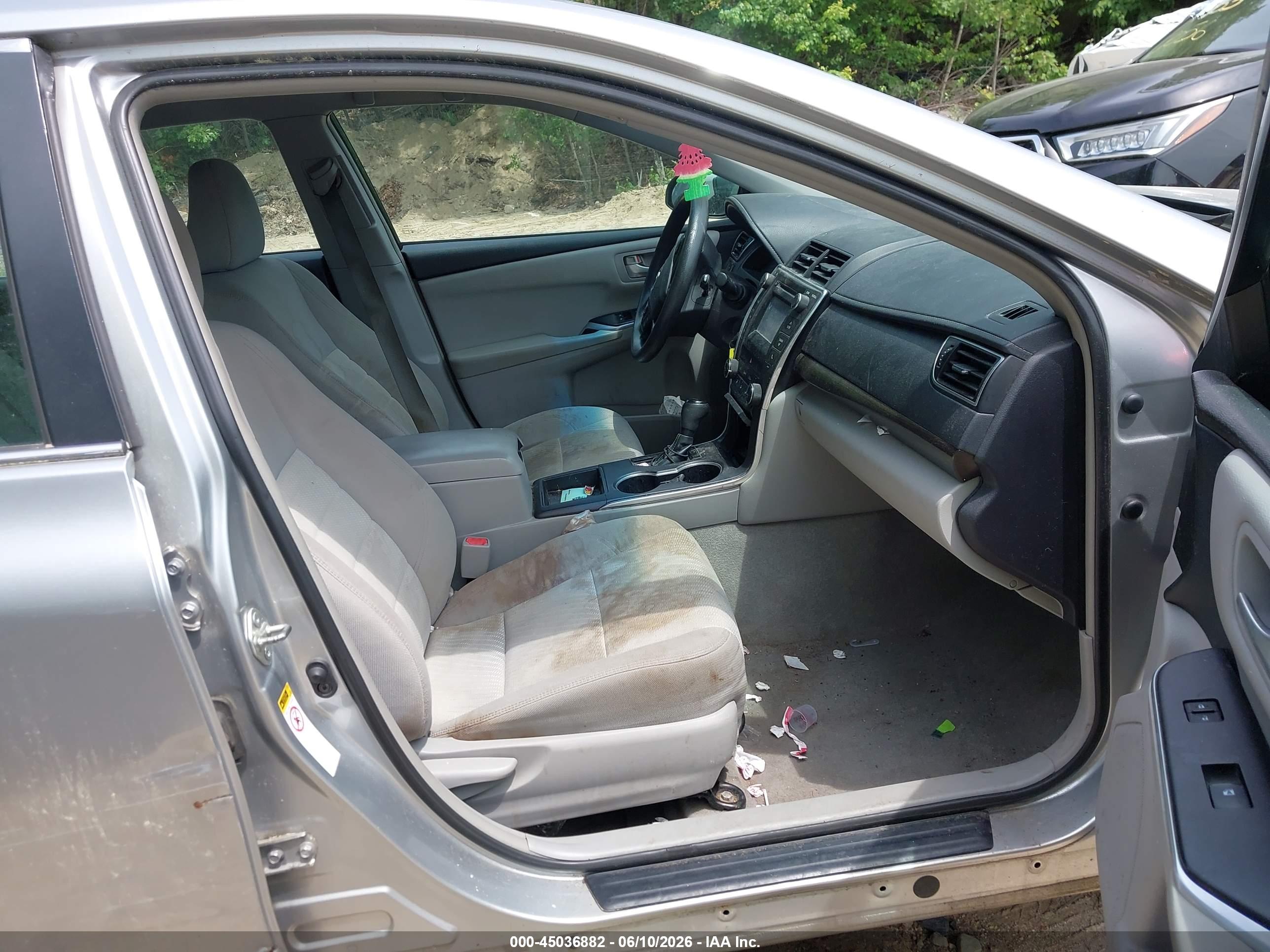 TOYOTA CAMRY image 5