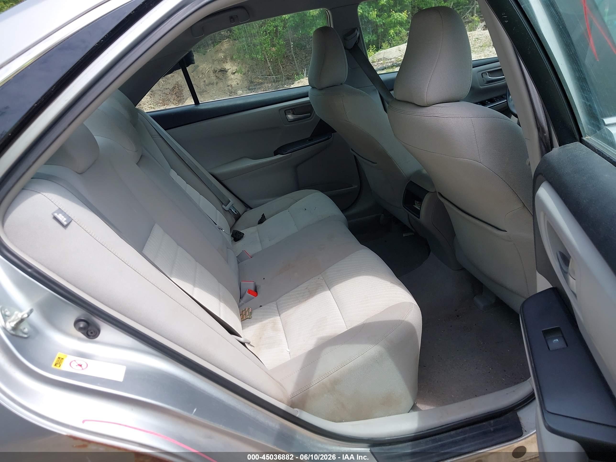 TOYOTA CAMRY image 8
