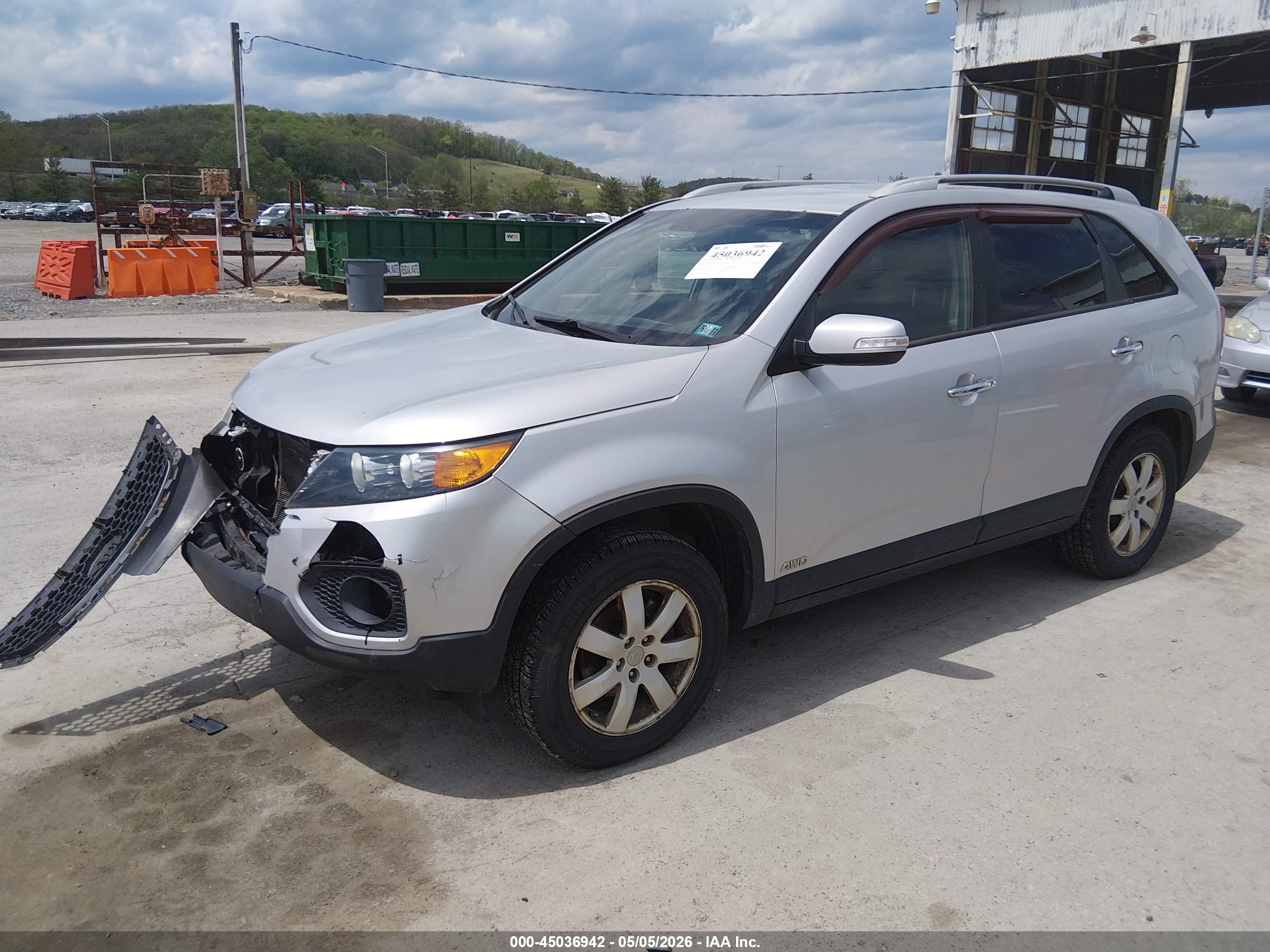 KIA SORENTO image 2