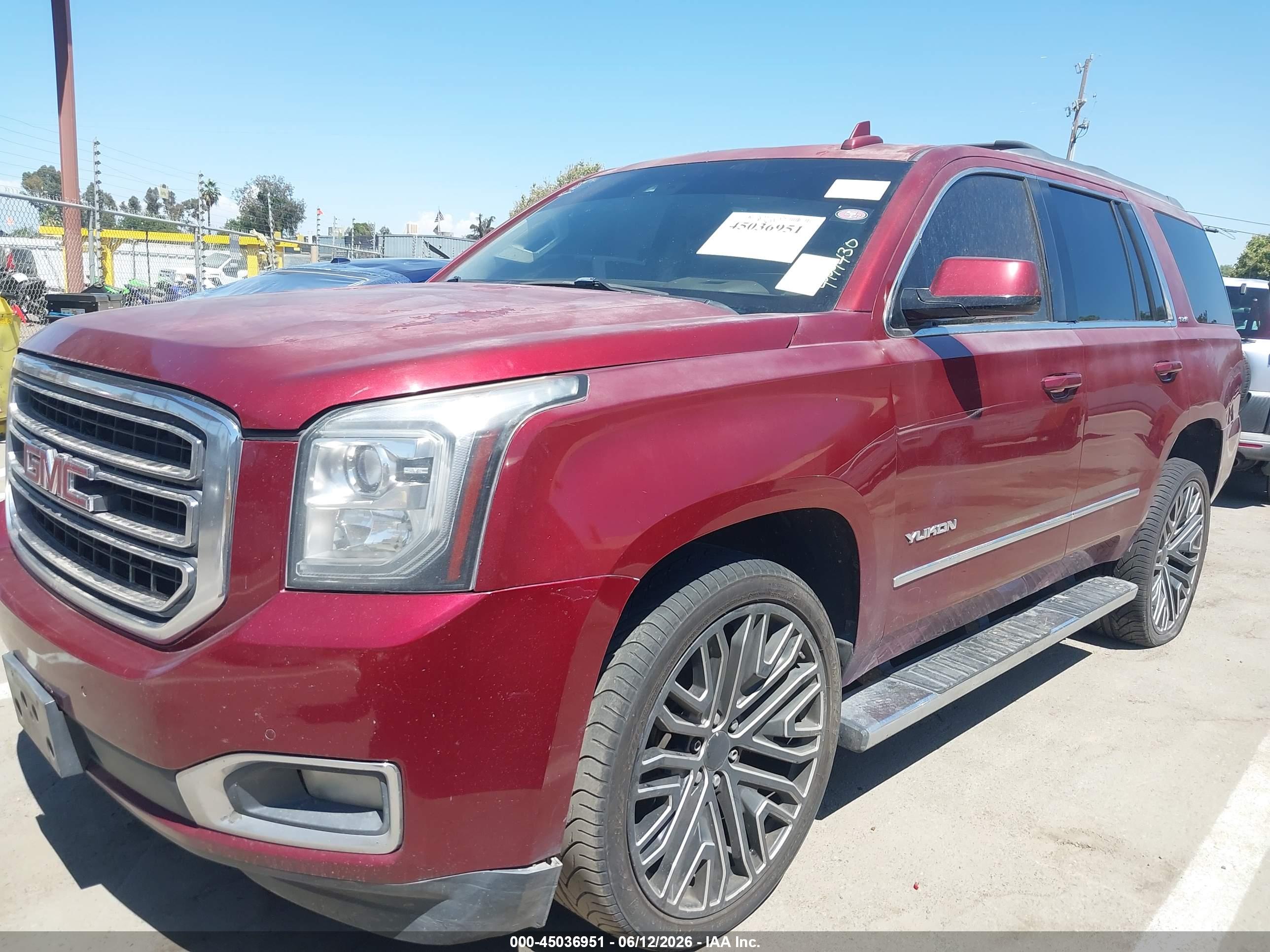 GMC YUKON image 2