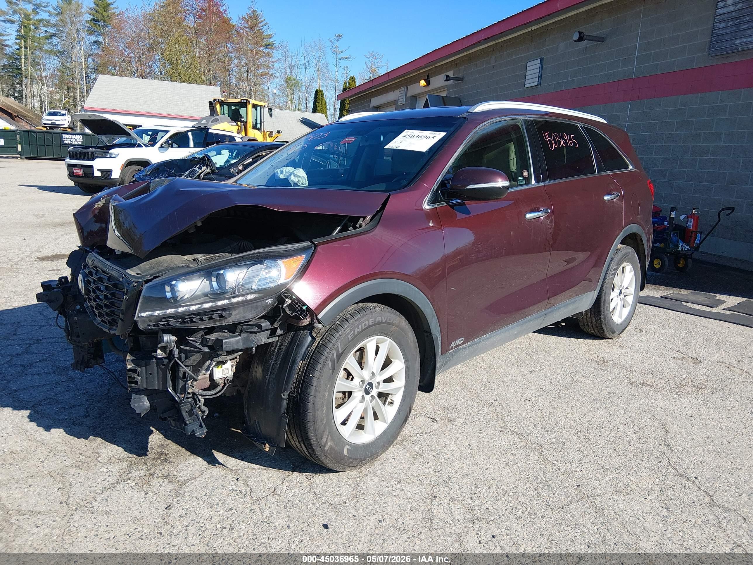 KIA SORENTO image 2