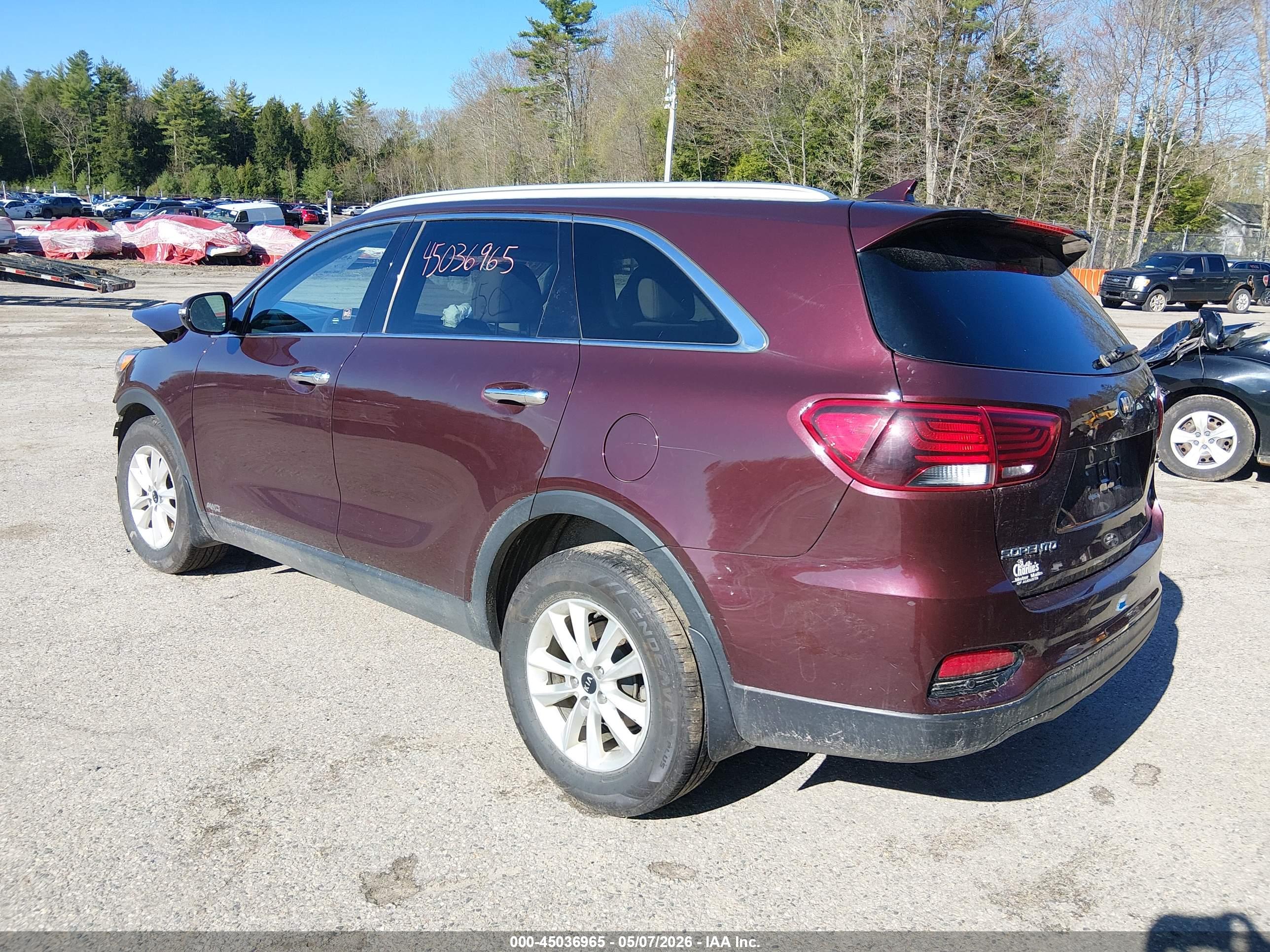 KIA SORENTO image 3