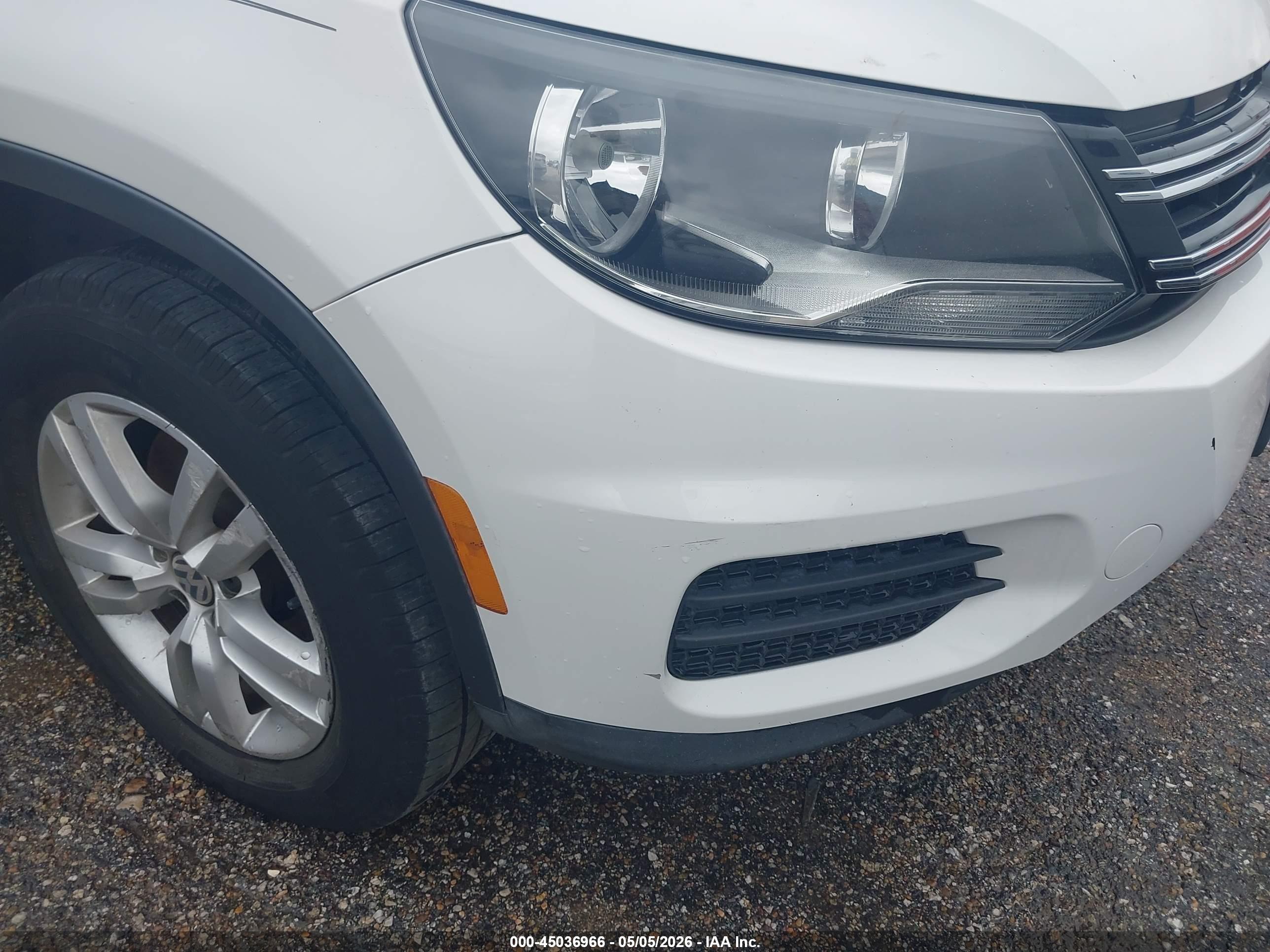 VOLKSWAGEN TIGUAN image 6