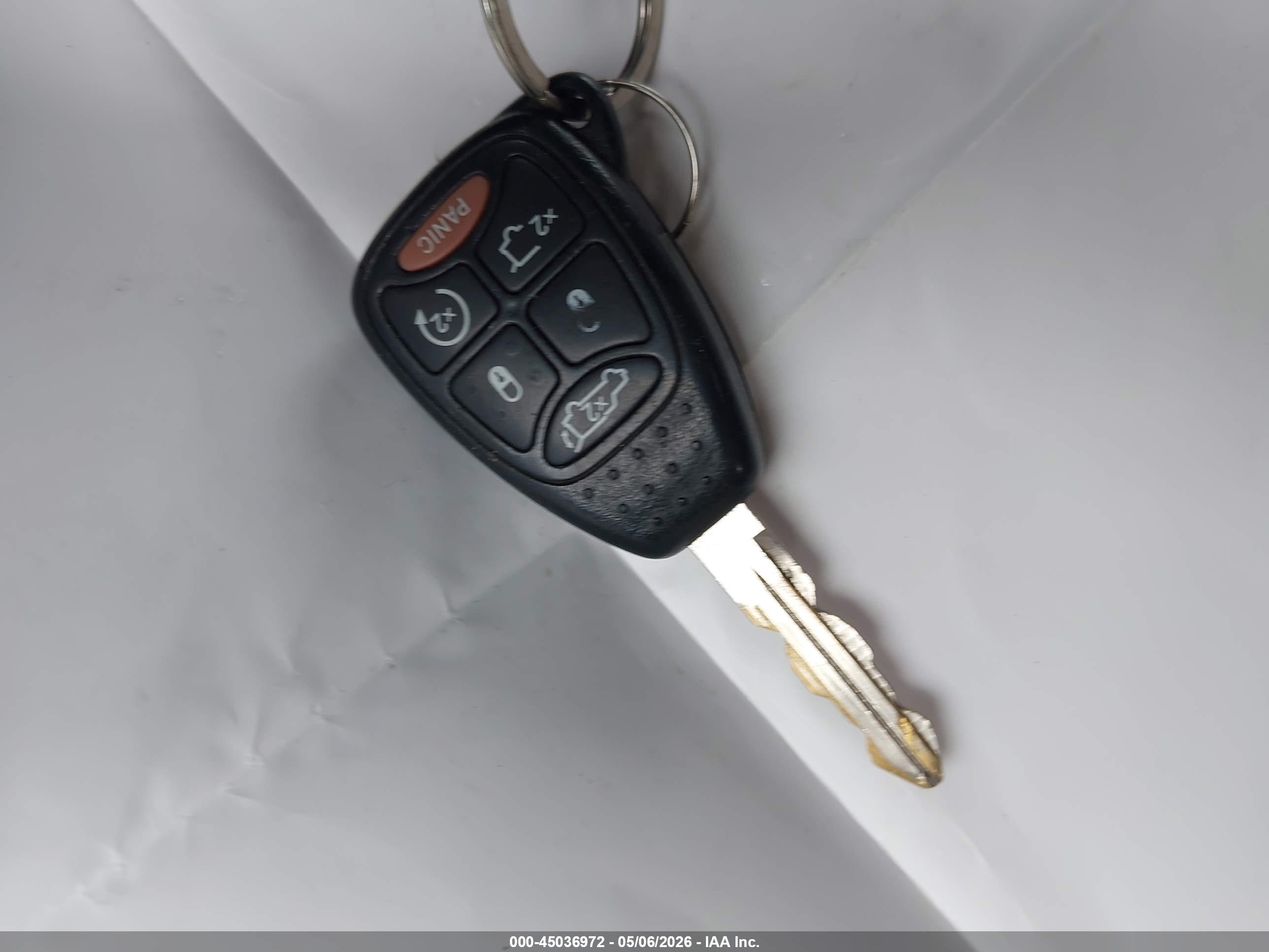 JEEP COMMANDER image 11
