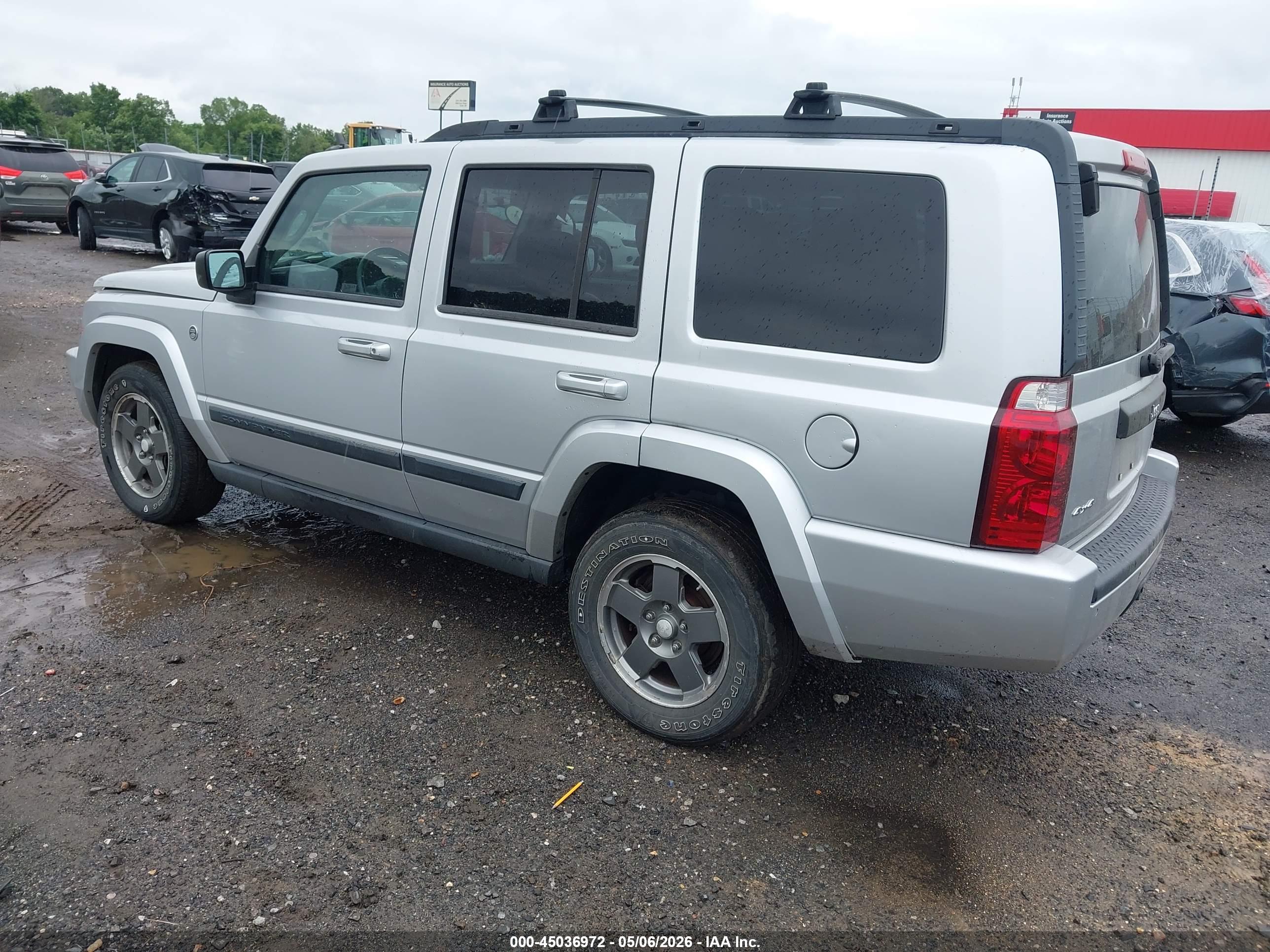 JEEP COMMANDER image 3