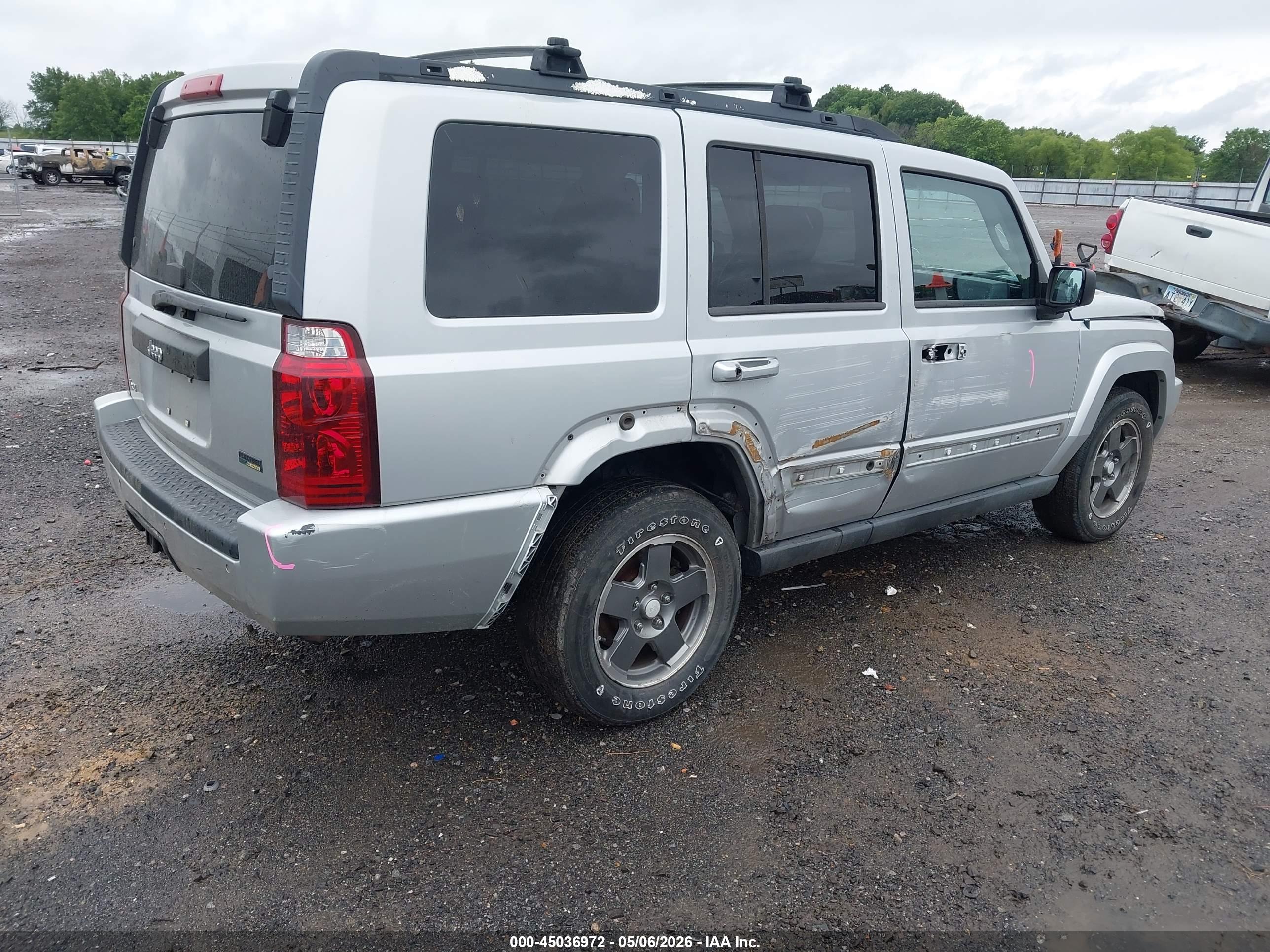 JEEP COMMANDER image 4