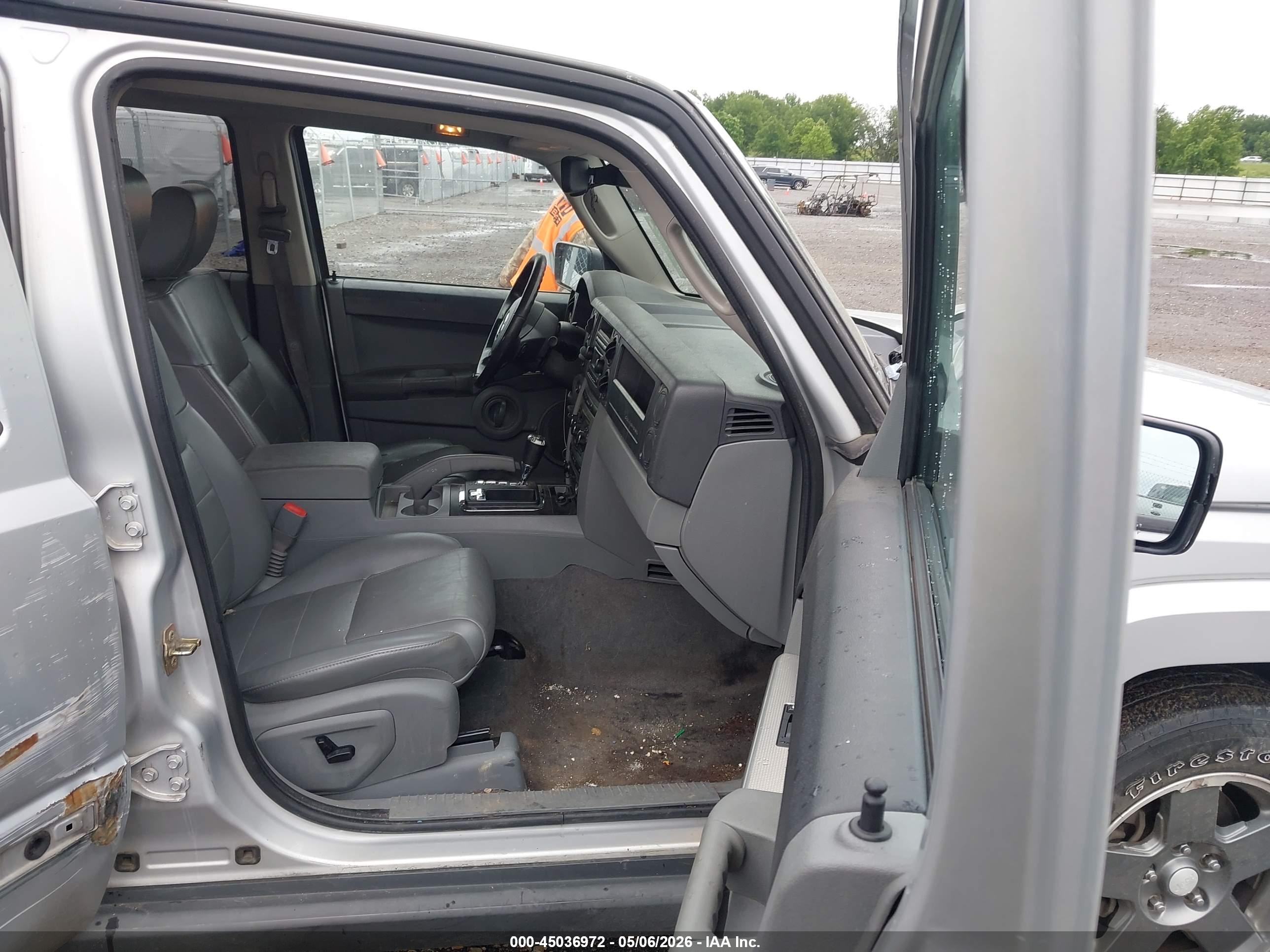 JEEP COMMANDER image 5